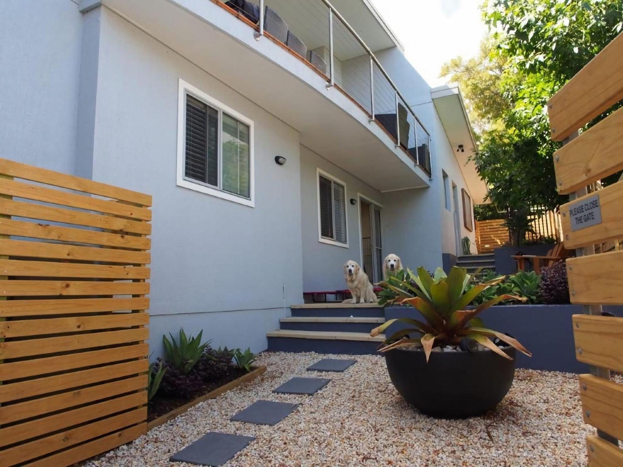 Hotel Pollys View 117A Government Road - Image 1