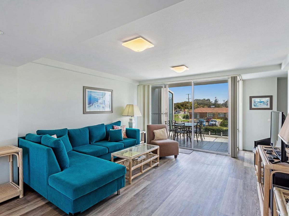 Cirrus 6 44 Marine Drive