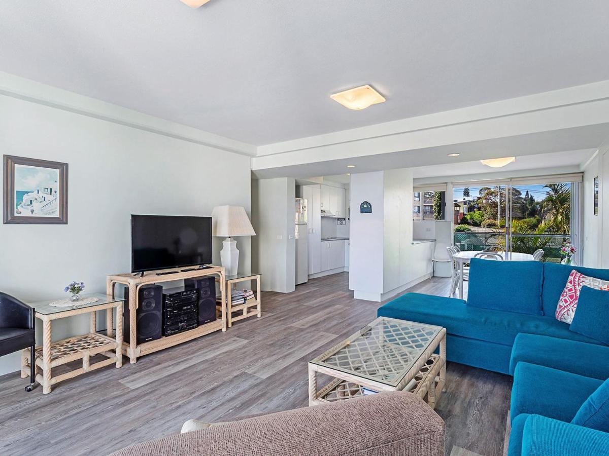 Cirrus 6 44 Marine Drive