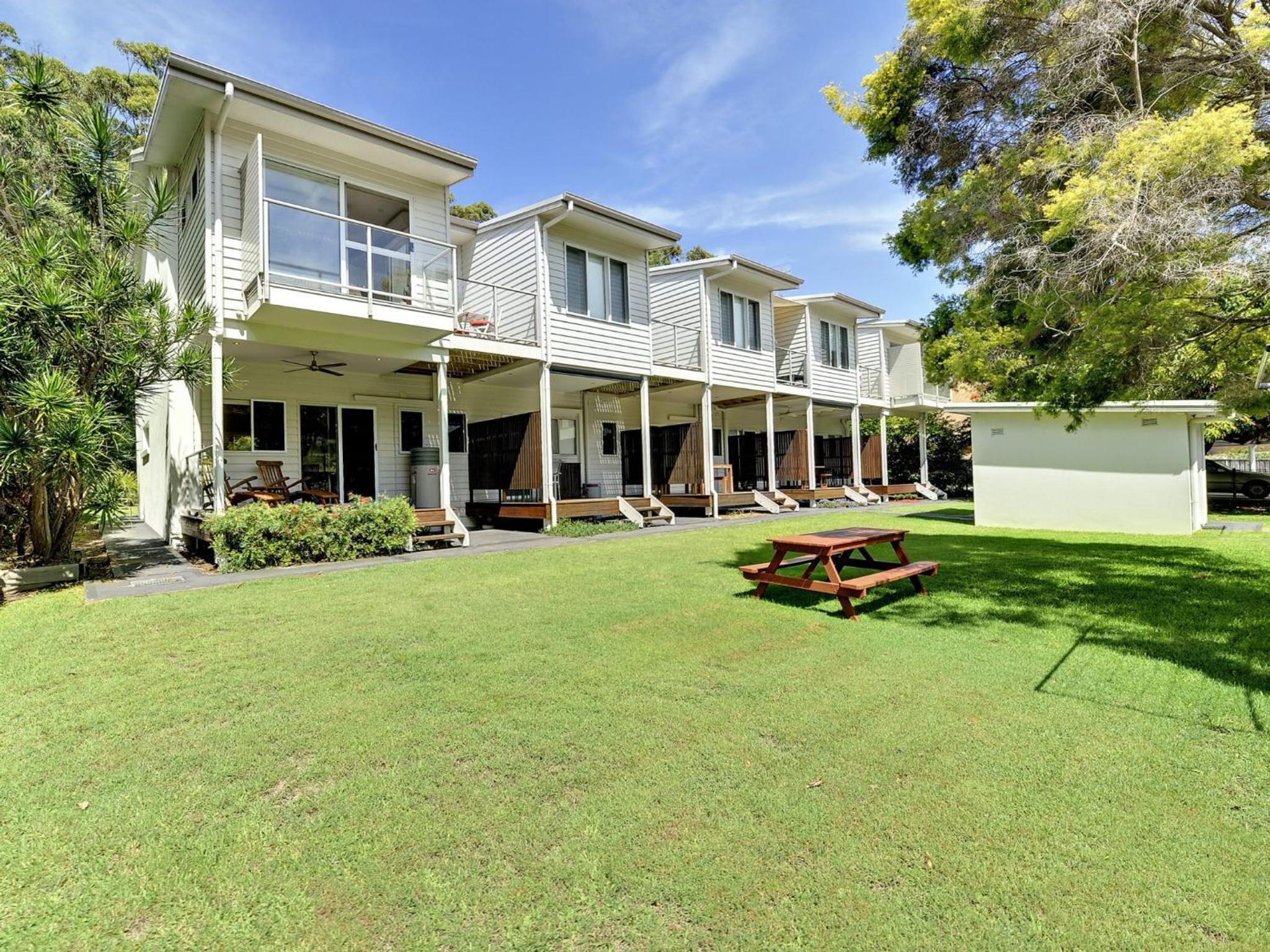 Hotel Florida, 5/5 Lillian Street