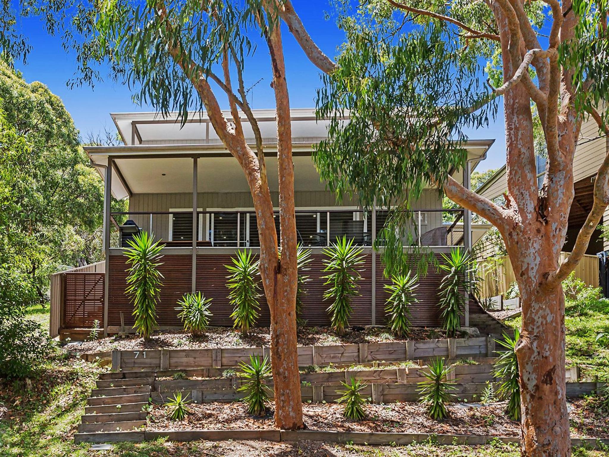 Hotel Stella's at the Bay - Image 1