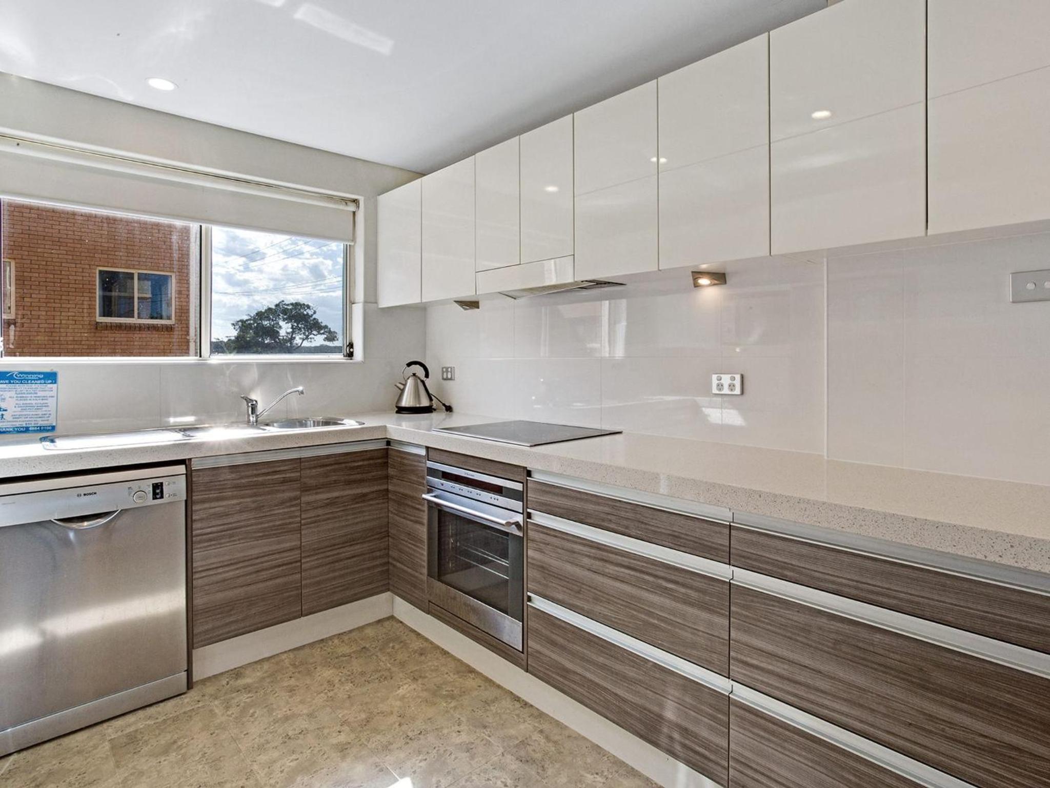 Shoal Towers Unit 3 11 Shoal Bay Road