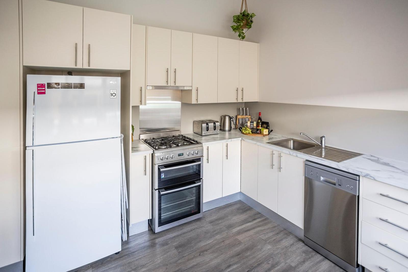 Cabo's On Currajong Warm, Cosy and Welcoming - Property Image 36