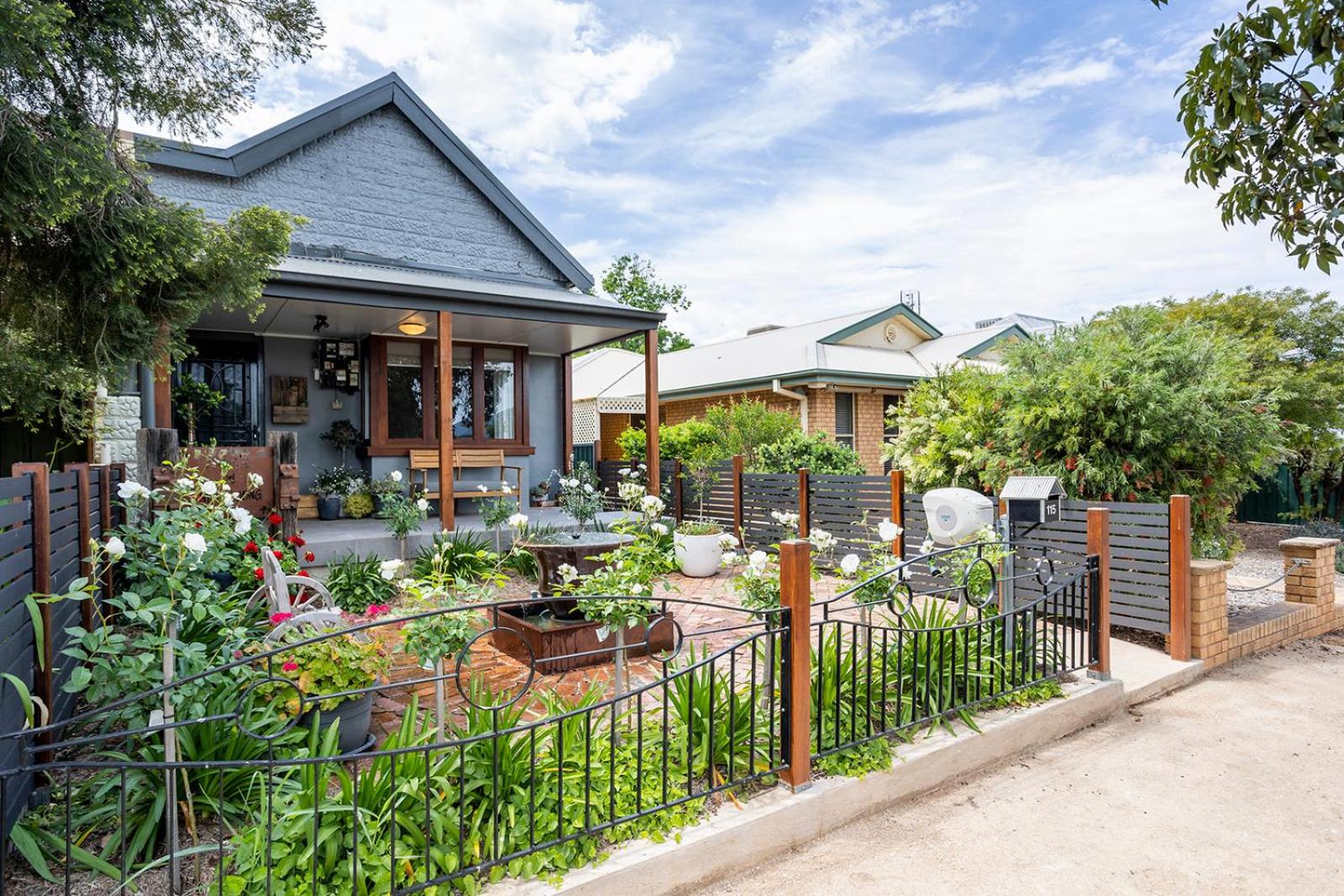 Cabo's On Currajong Warm, Cosy and Welcoming - Property Image 17