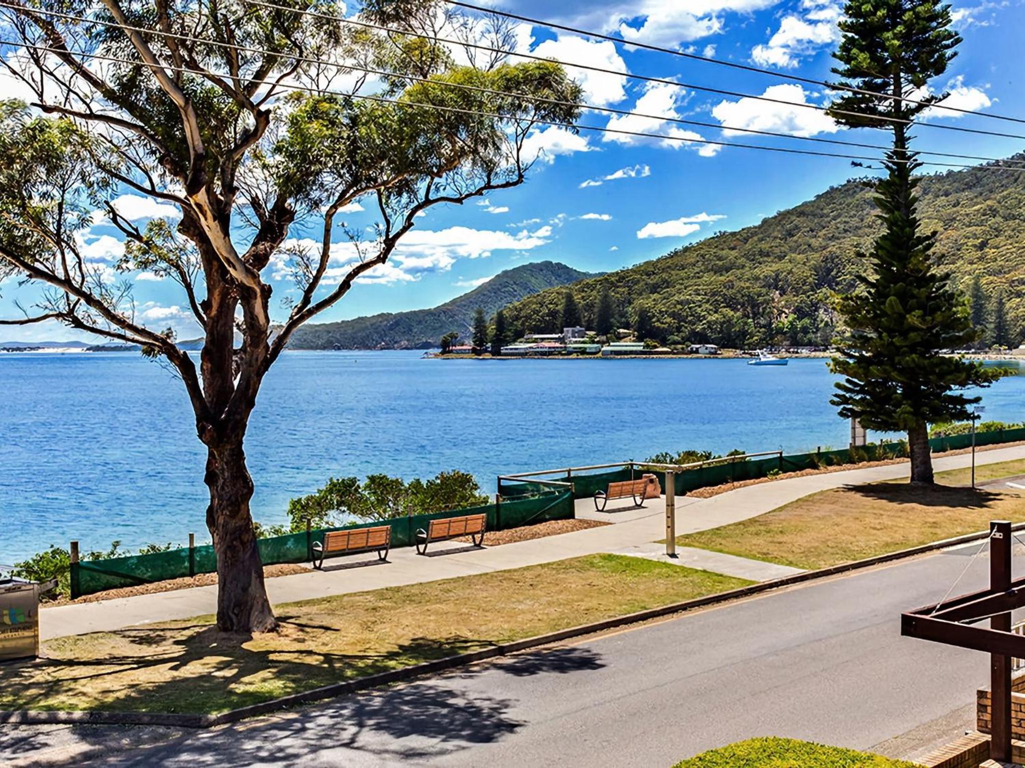 South Pacific Unit 5 13 Shoal Bay Road view 3