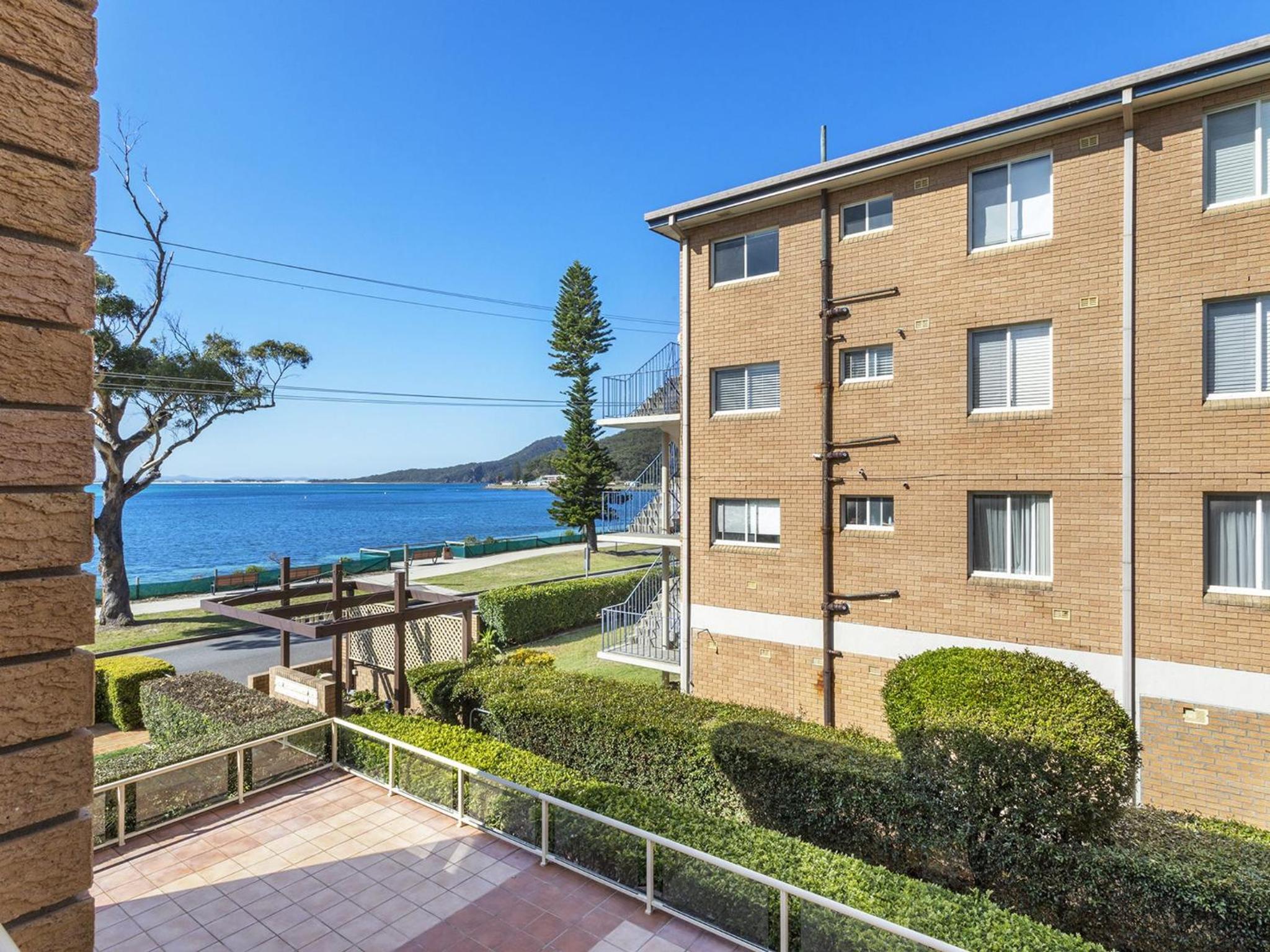 South Pacific Unit 5 13 Shoal Bay Road view 5