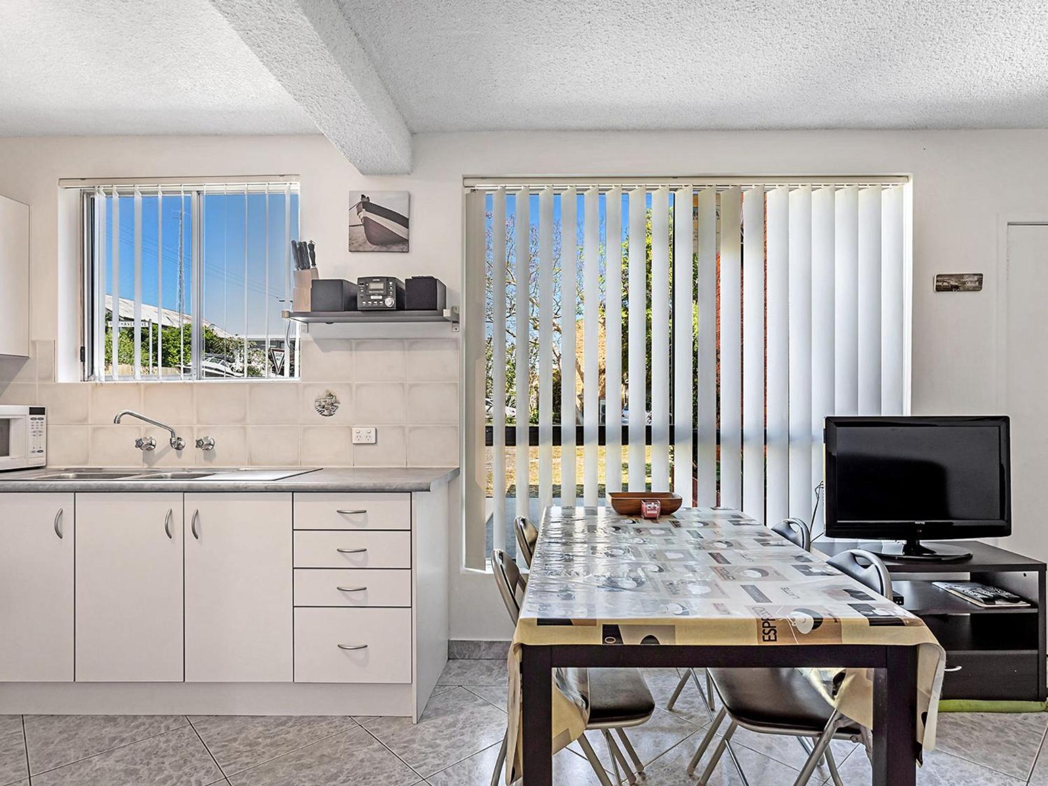 Sunset Court Unit 1 3 Resthaven Avenue