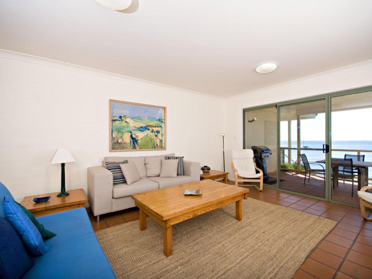 Tuscan Waterfront Unit 1 213 Soldiers Point Road