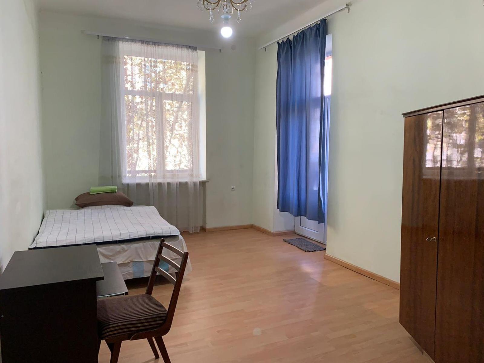 Daisy Hostel & Tour
