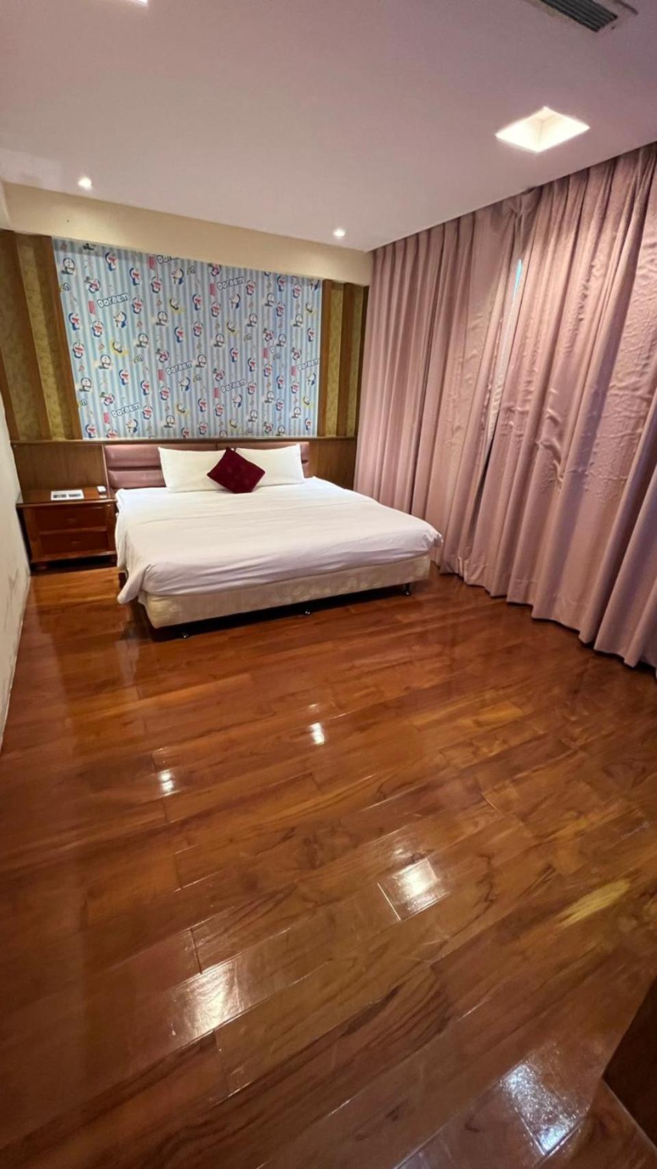 Charming Motel