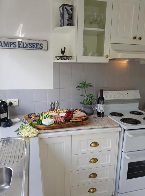 Creek Cottage Bed and Breakfast Traralgon