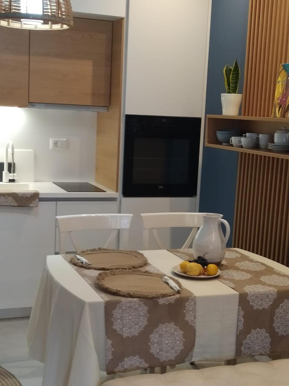 Soho City Apartment with Garage view 5