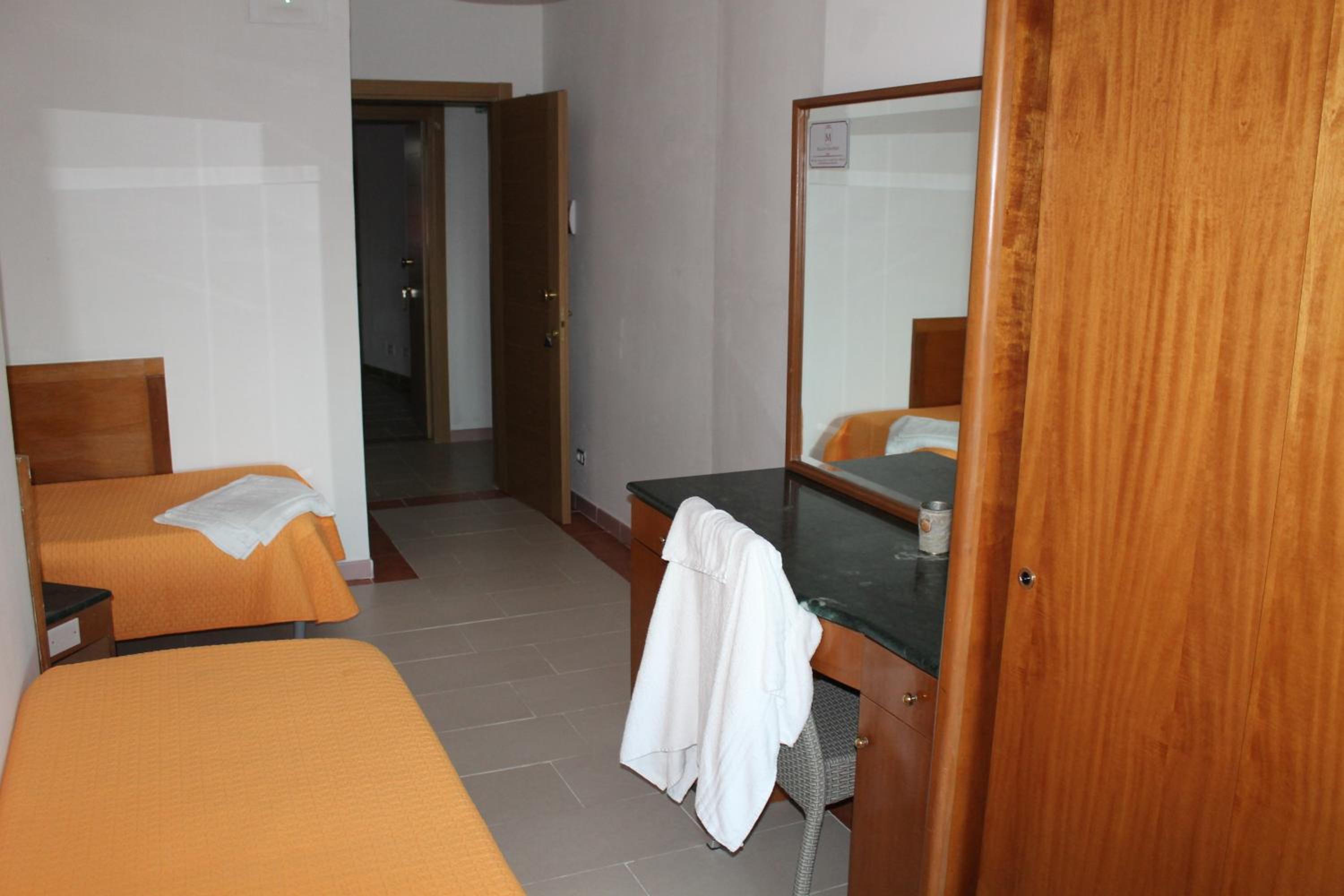 B&B Palazzo Manfredi Vieste, Fronte mare con Parcheggio