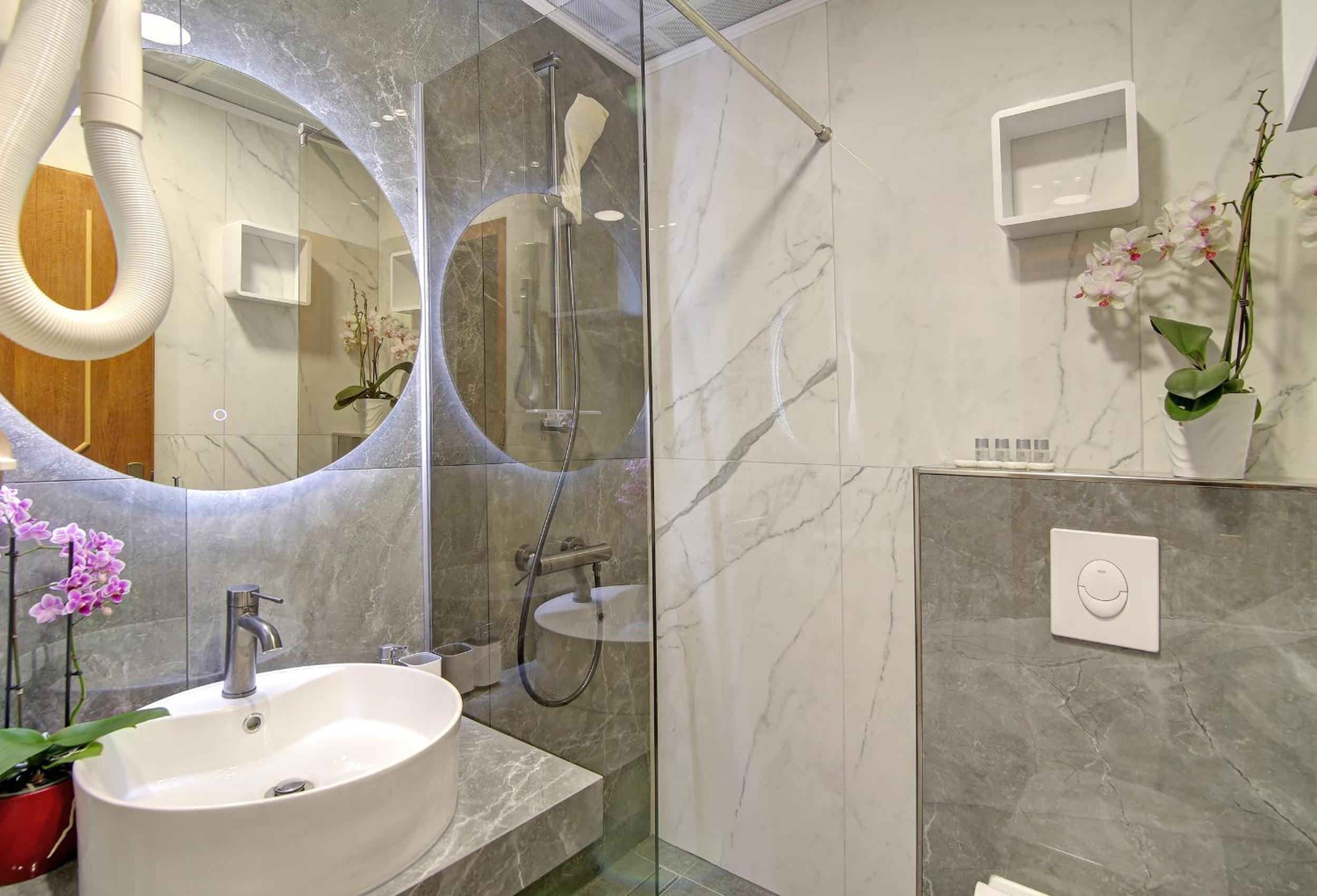 Villa Antea Apartments with Free Parking