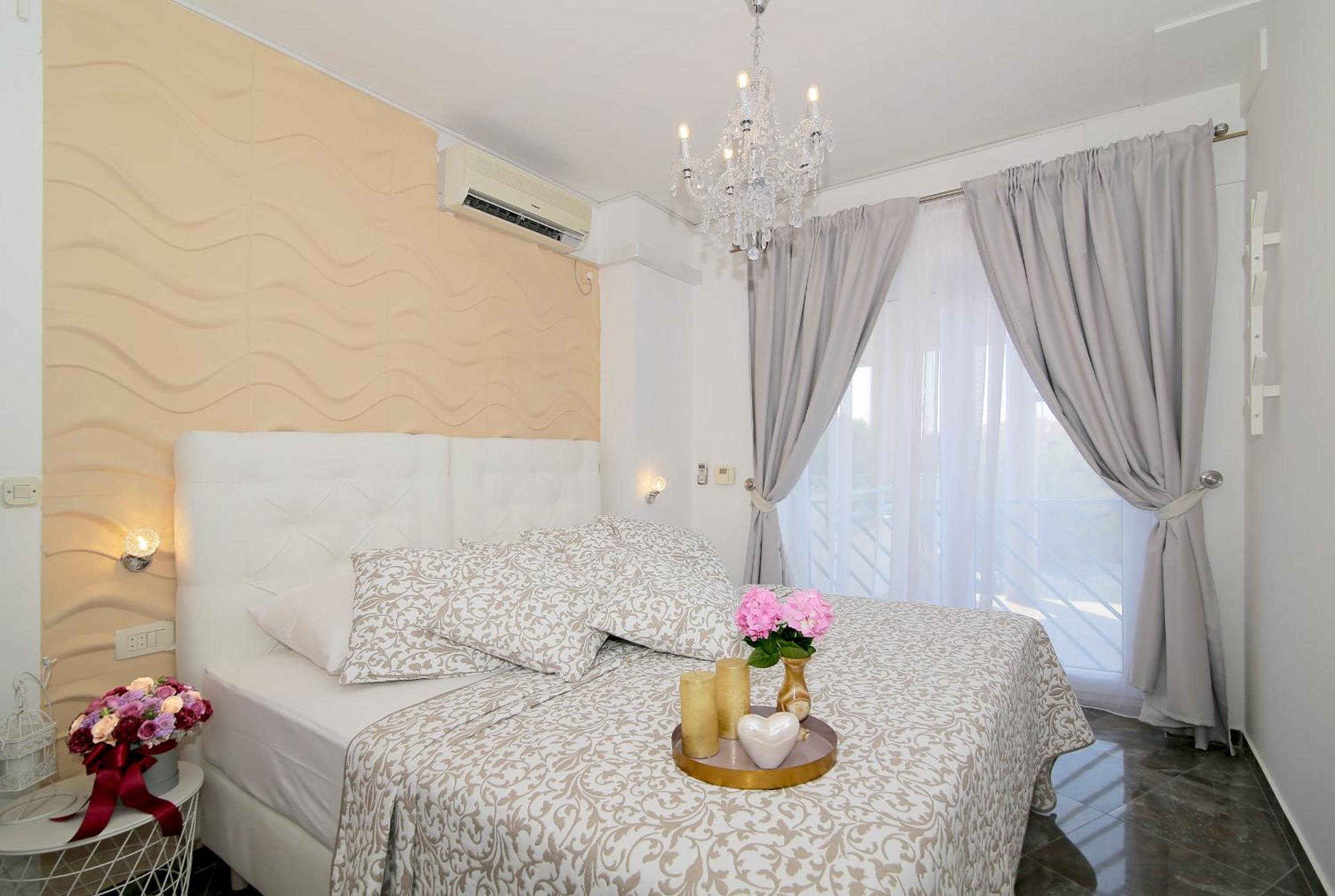 Villa Antea Apartments with Free Parking