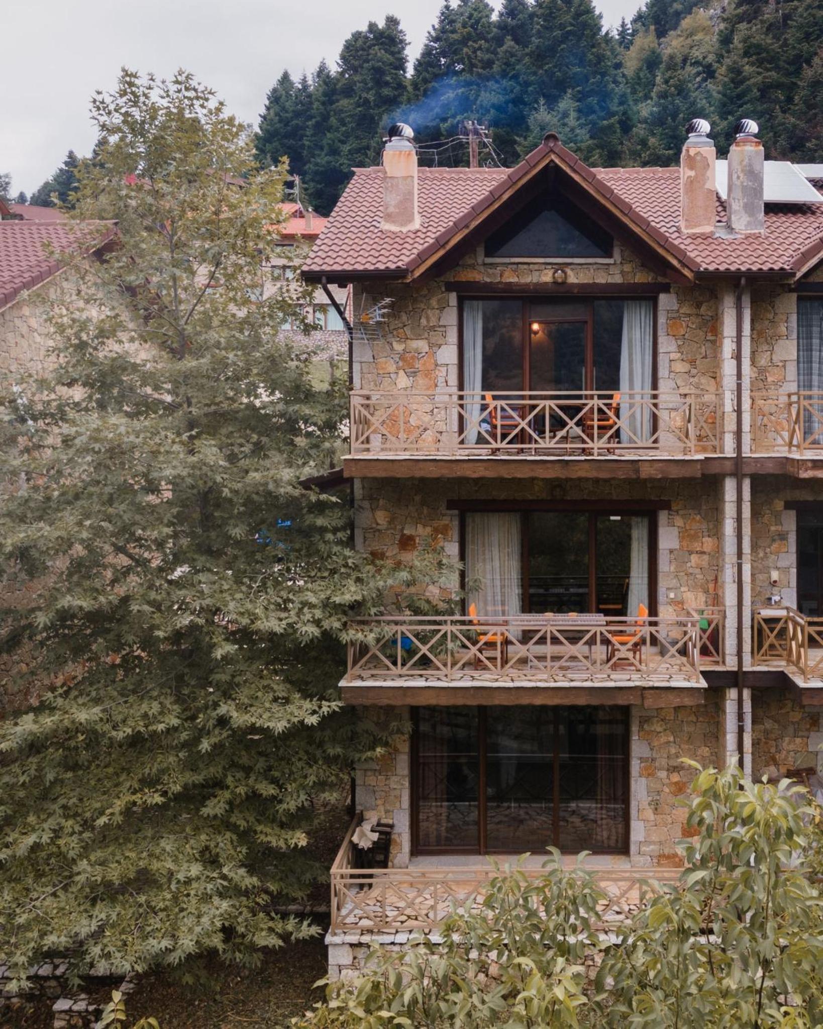 Parnassus Dreamwood Chalet