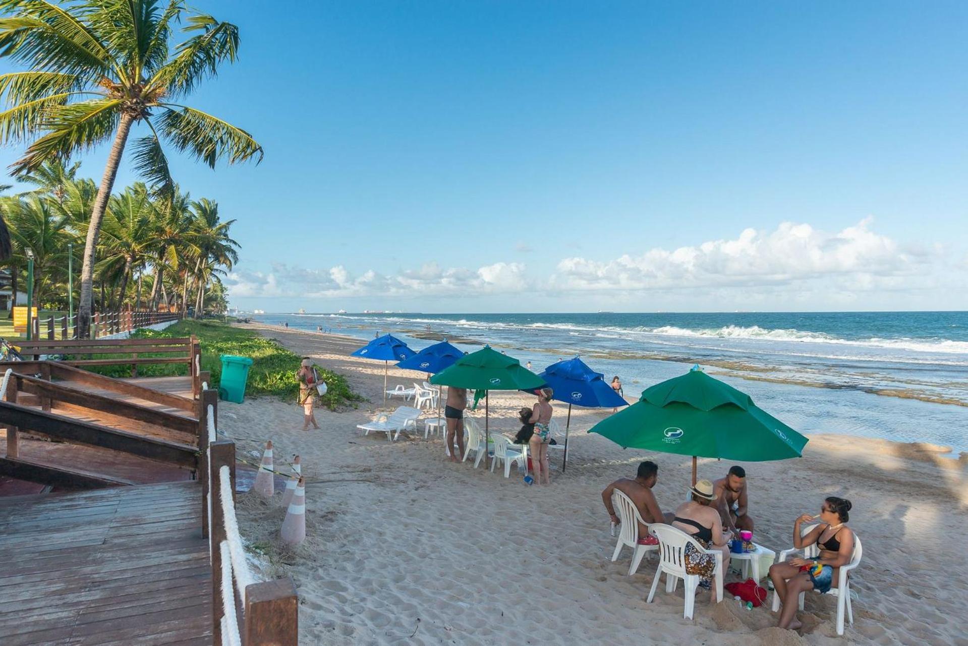 Flat ou Bangalo Luxo Beach Class Beira Mar Muro Alto