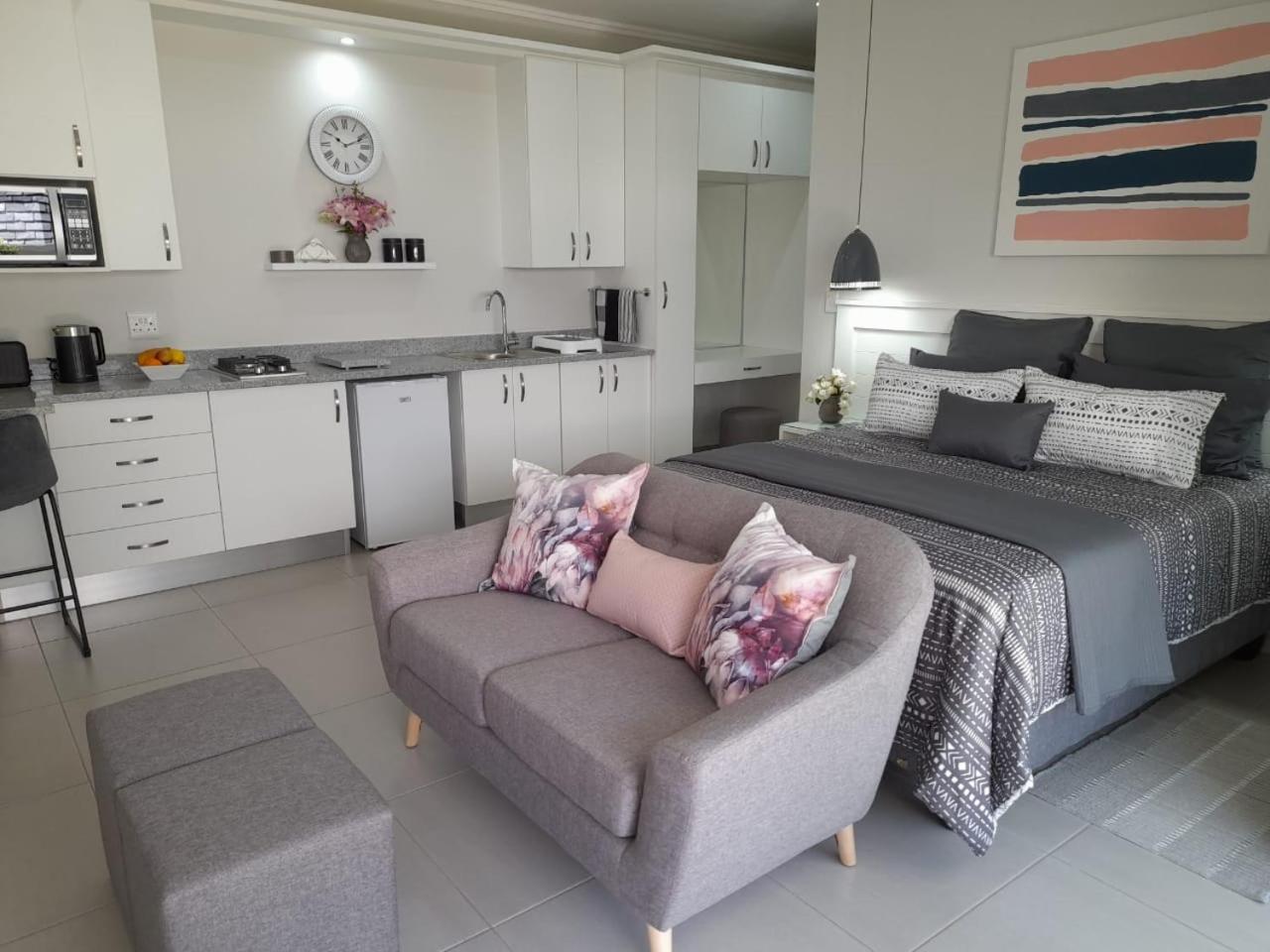 Kent Manor Guest Suites