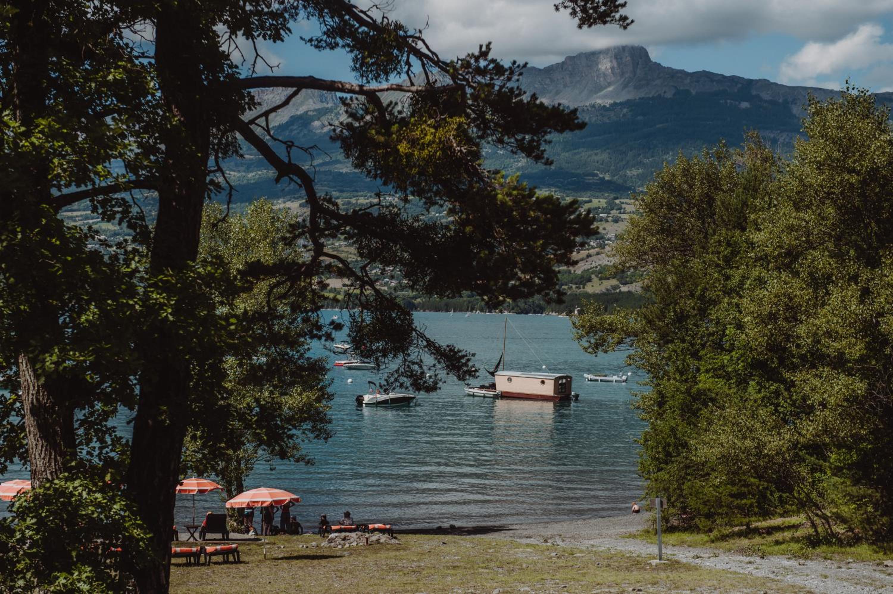 Les Toues Cabanées du lac view 5