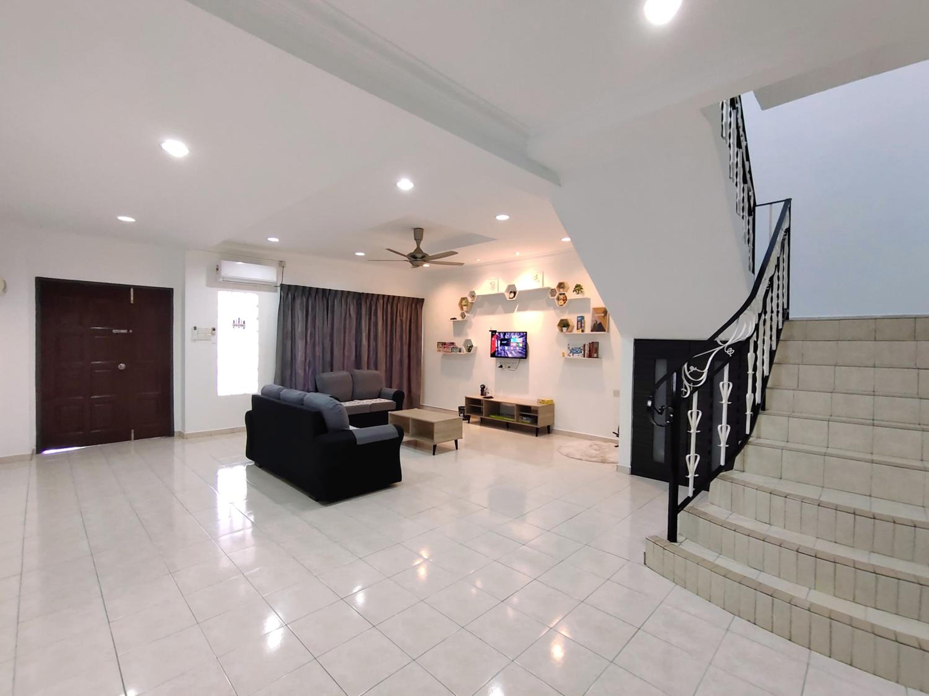 U&I HOMESTAY KAMPAR photo 2