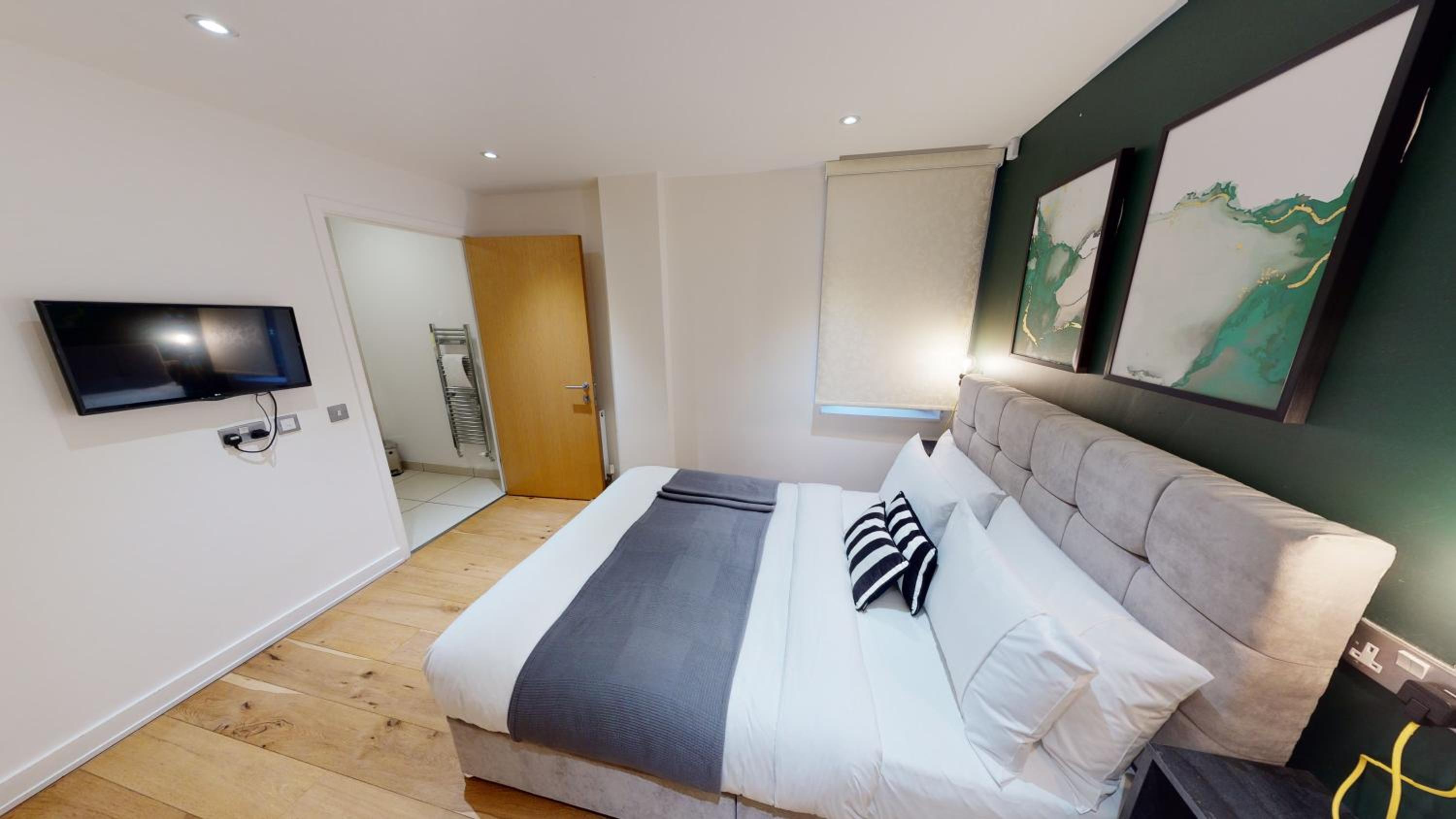 Quay Apartments Manchester