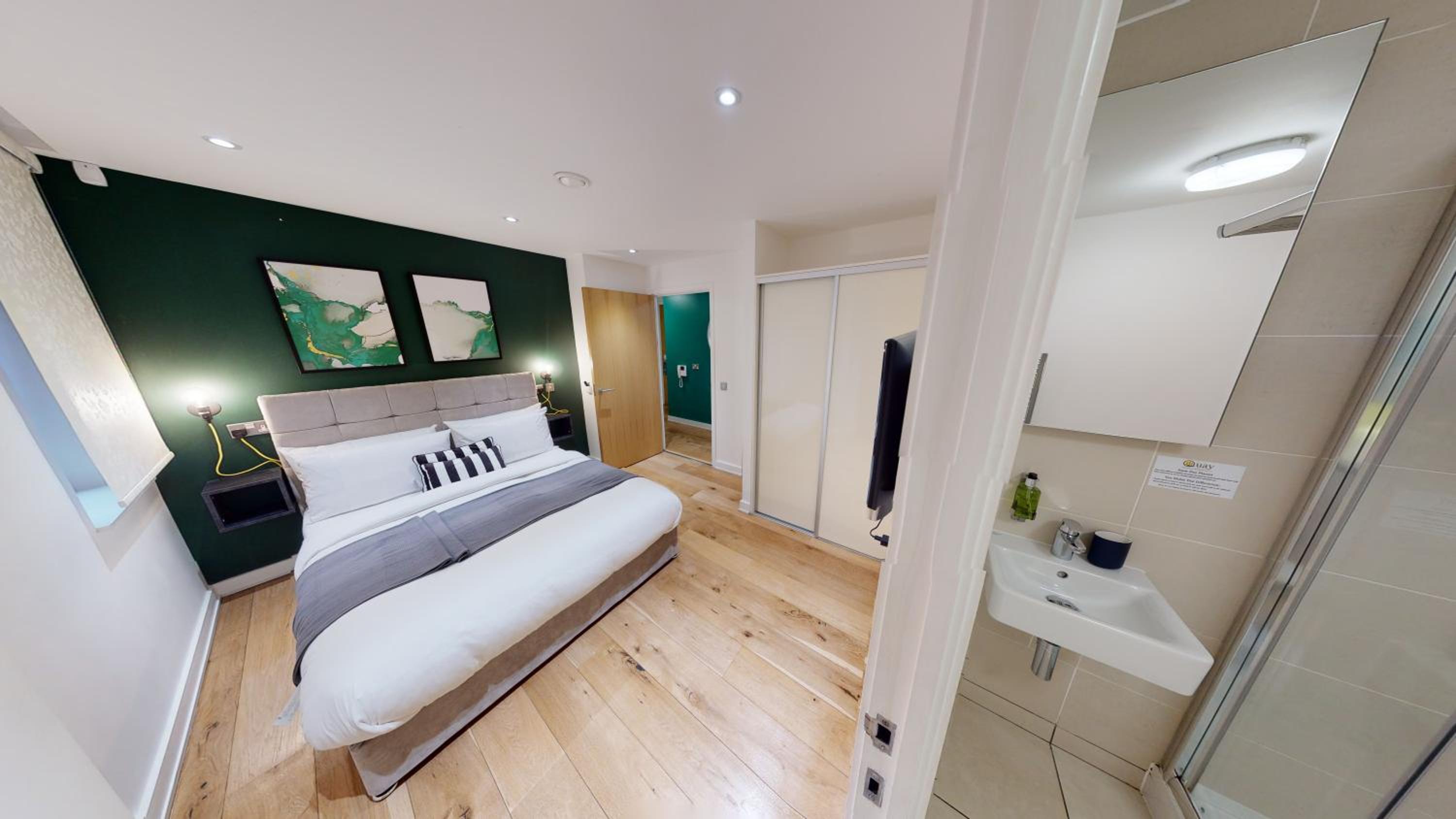 Quay Apartments Manchester