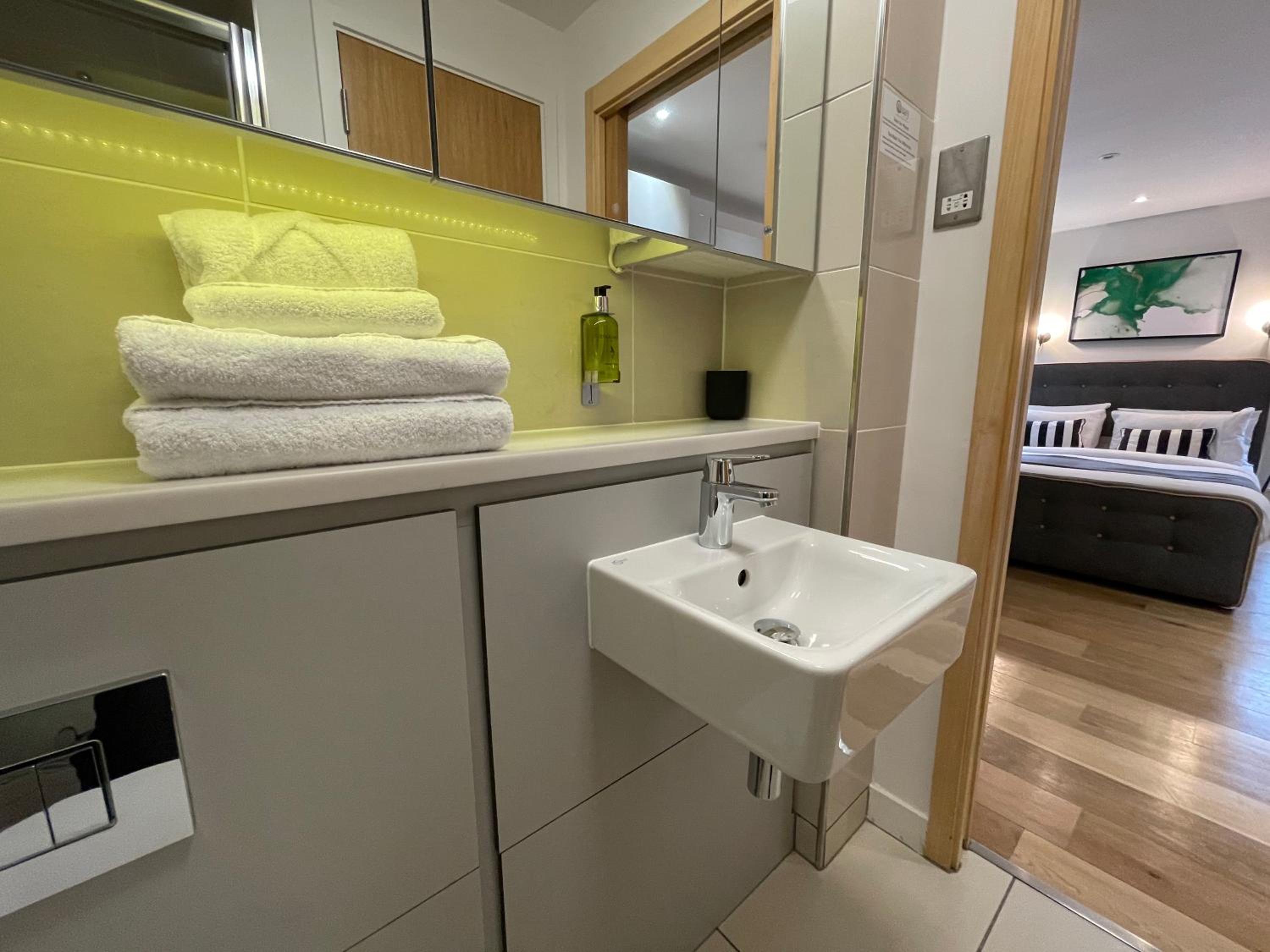 Quay Apartments Manchester