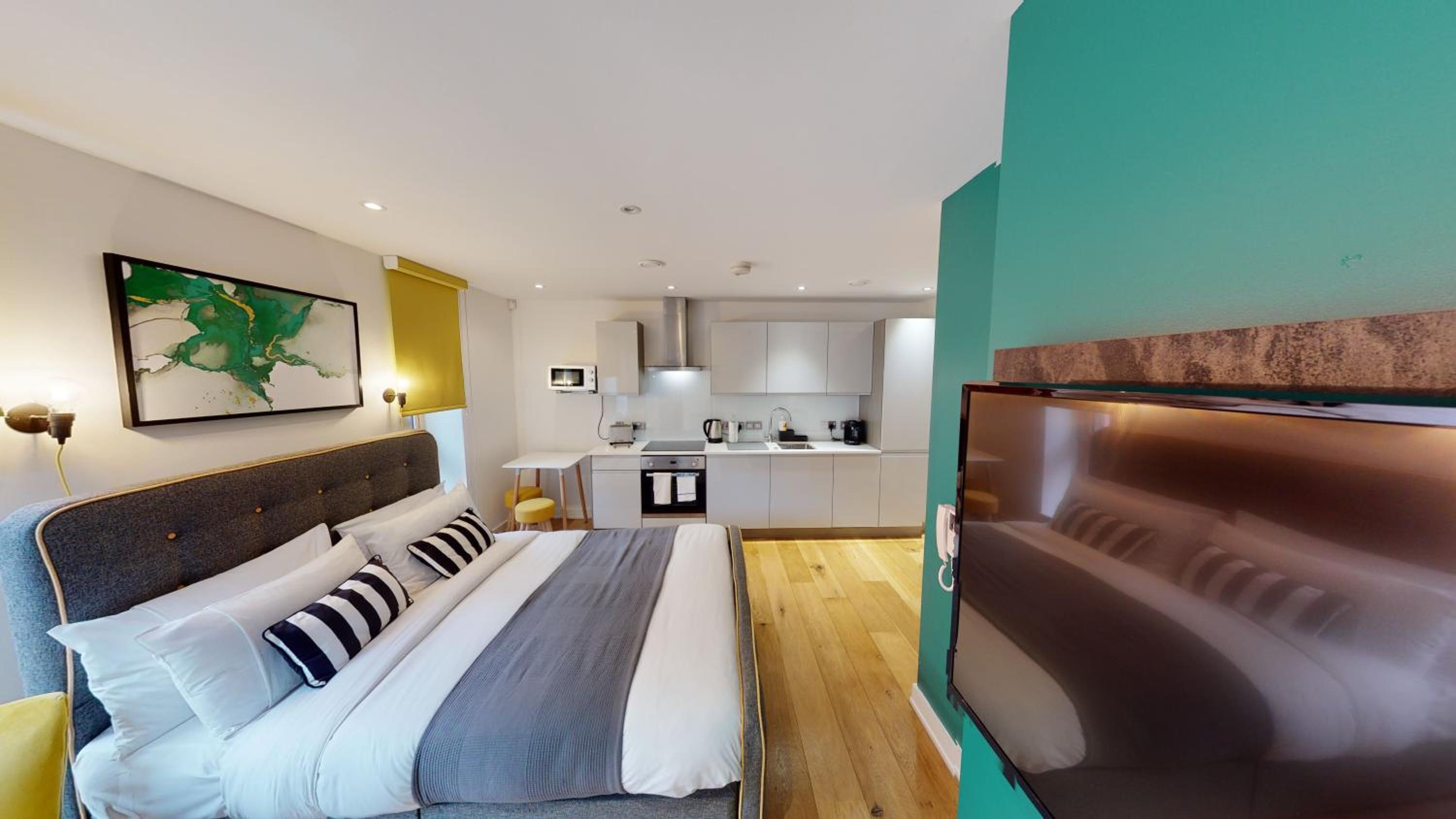 Quay Apartments Manchester