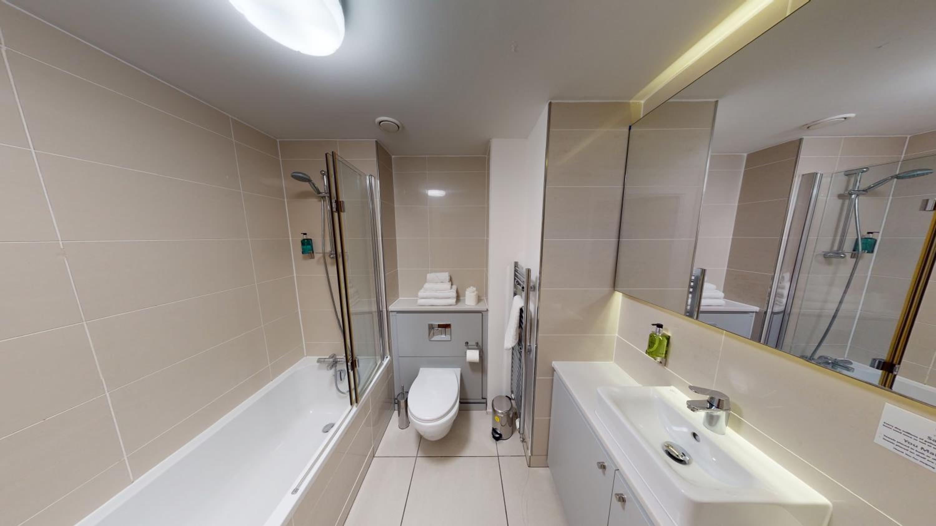 Quay Apartments Manchester