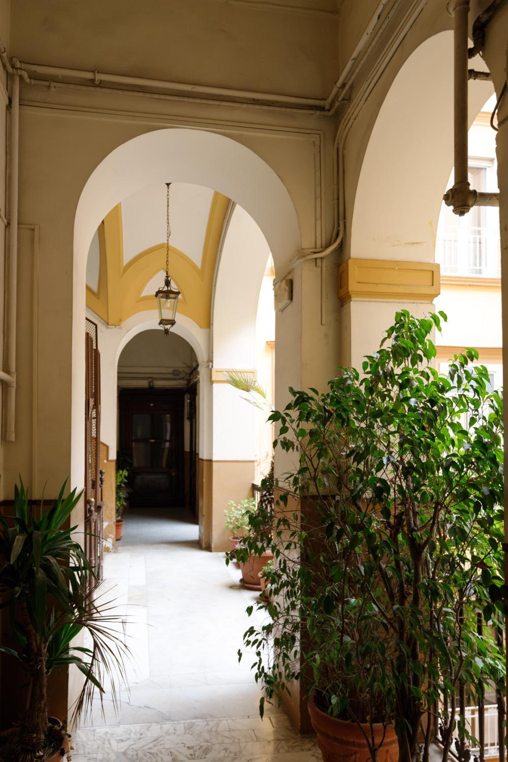 Duomo 77 - In the heart of the historical center - by Elite Villas