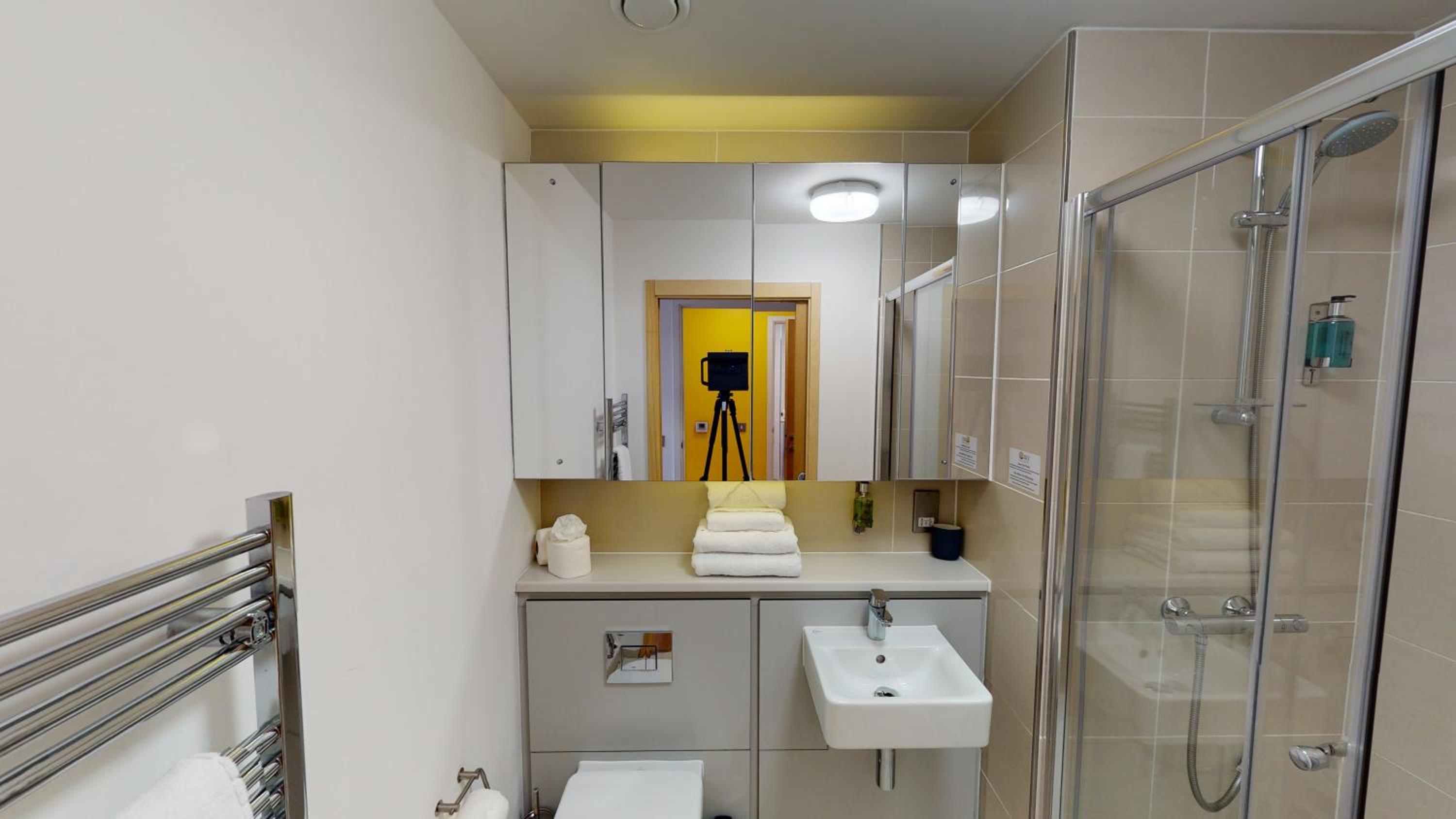 Quay Apartments Manchester