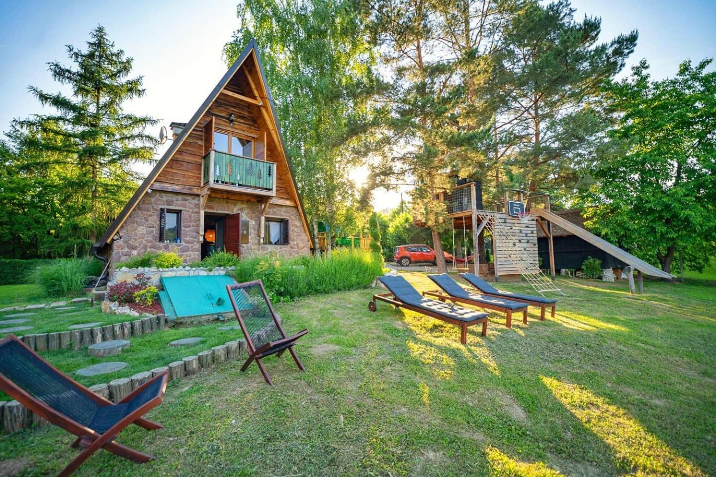 Mountain Cottage Jarilo - Scenic Fruska Gora Retreat with Fireplace, Sauna and Large Private Yard view 5