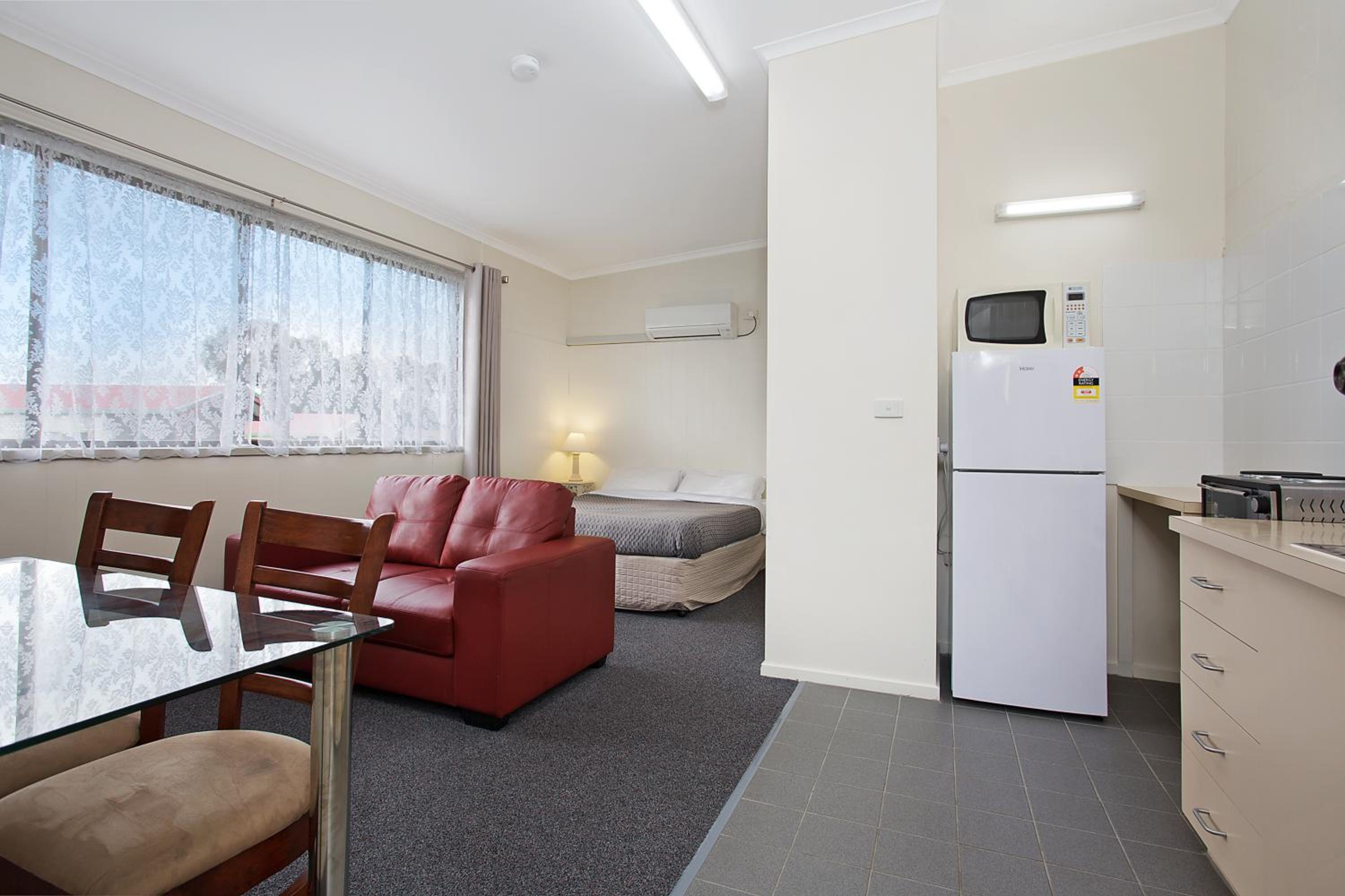 Warrnambool Motel and Holiday Park