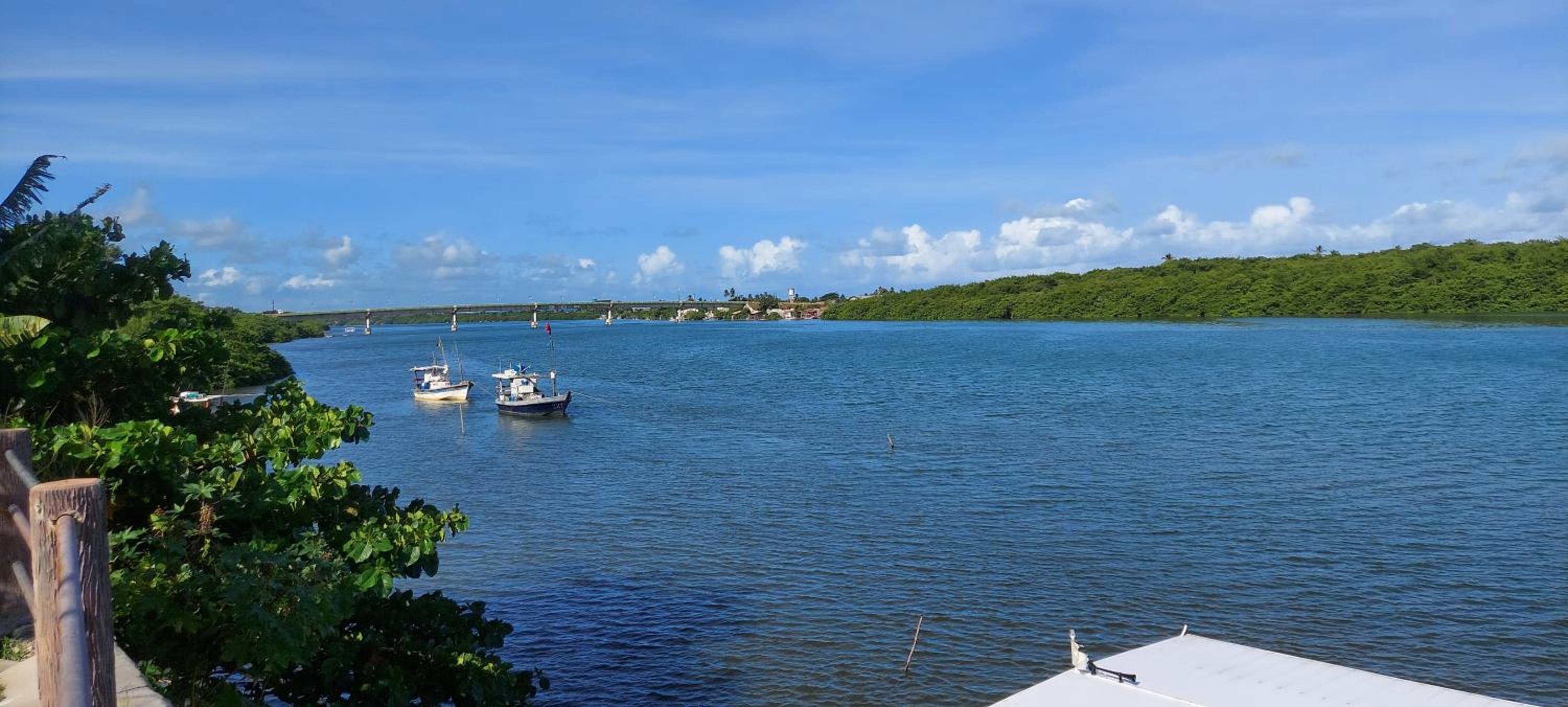 Excelente casa na ilha da Croa na Barra de Santo Antônio