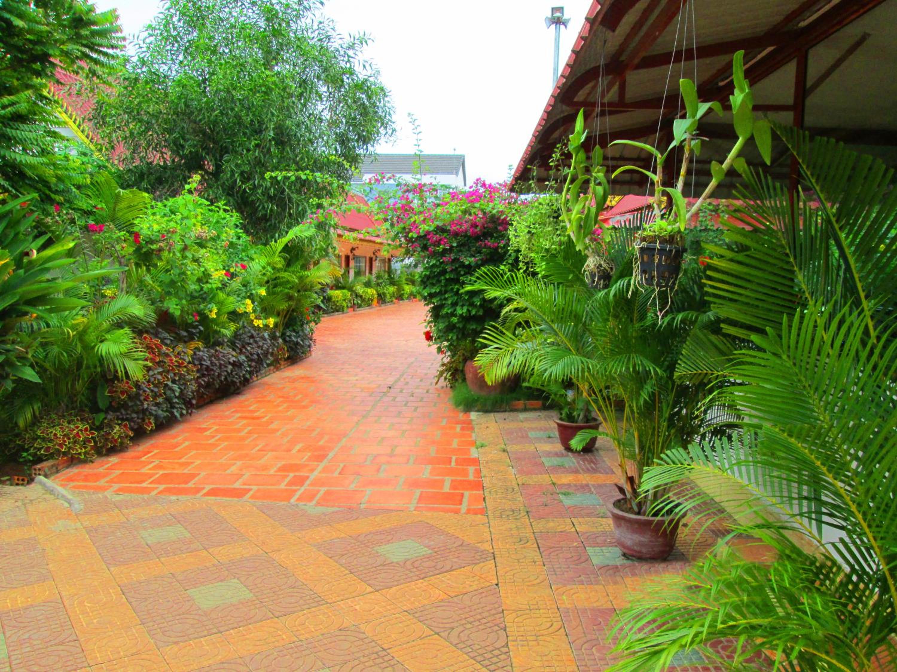 Reaksmey Meanrith Guesthouse and Residence