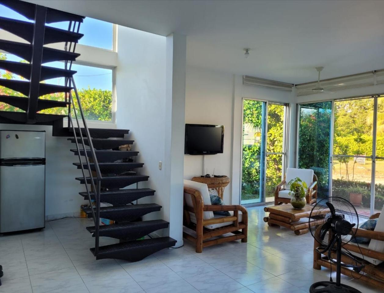 PRECIOSA CASA con Piscina, Jacuzzi y BBQ en Girardot