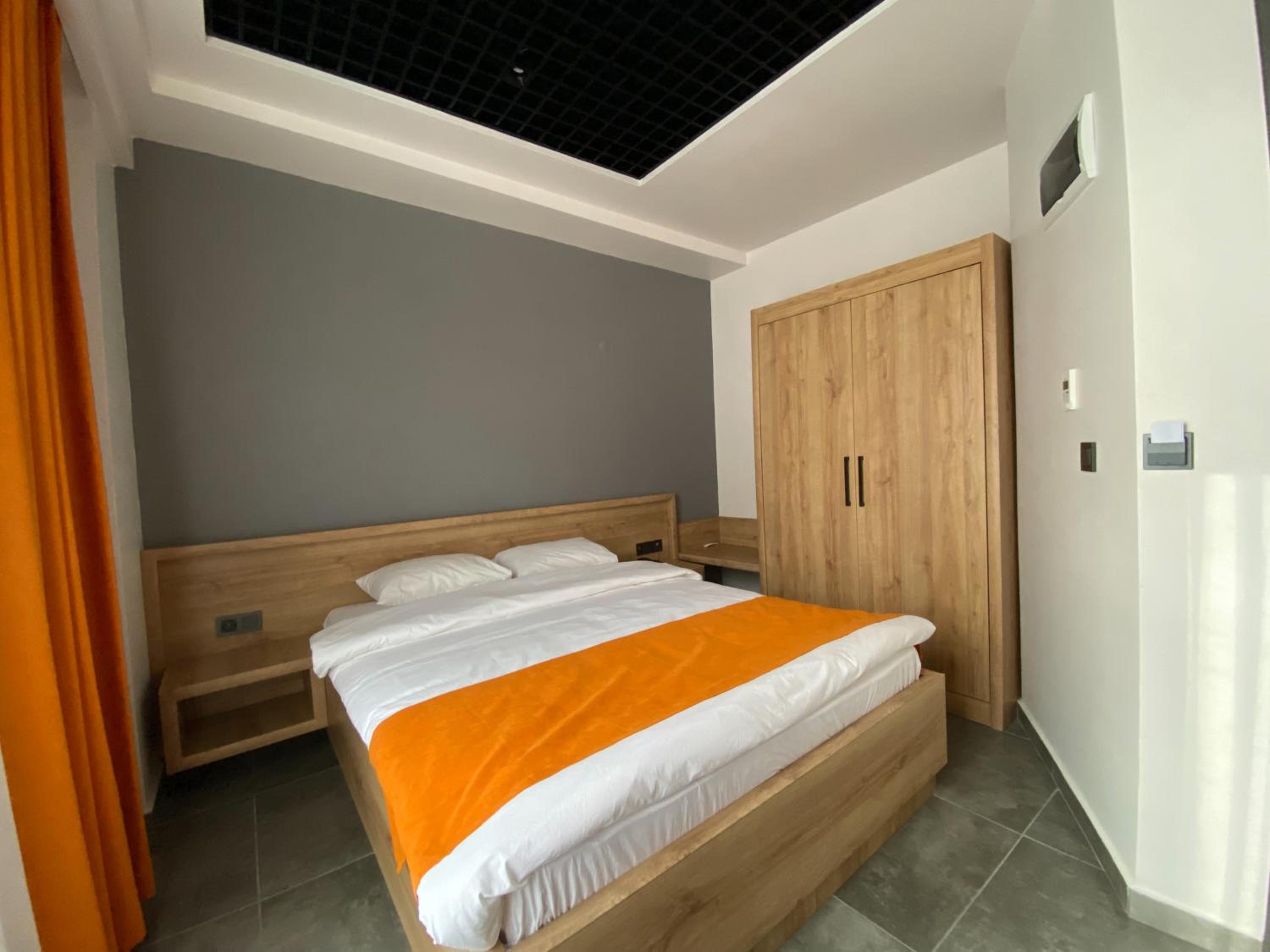 MOPE Hotel