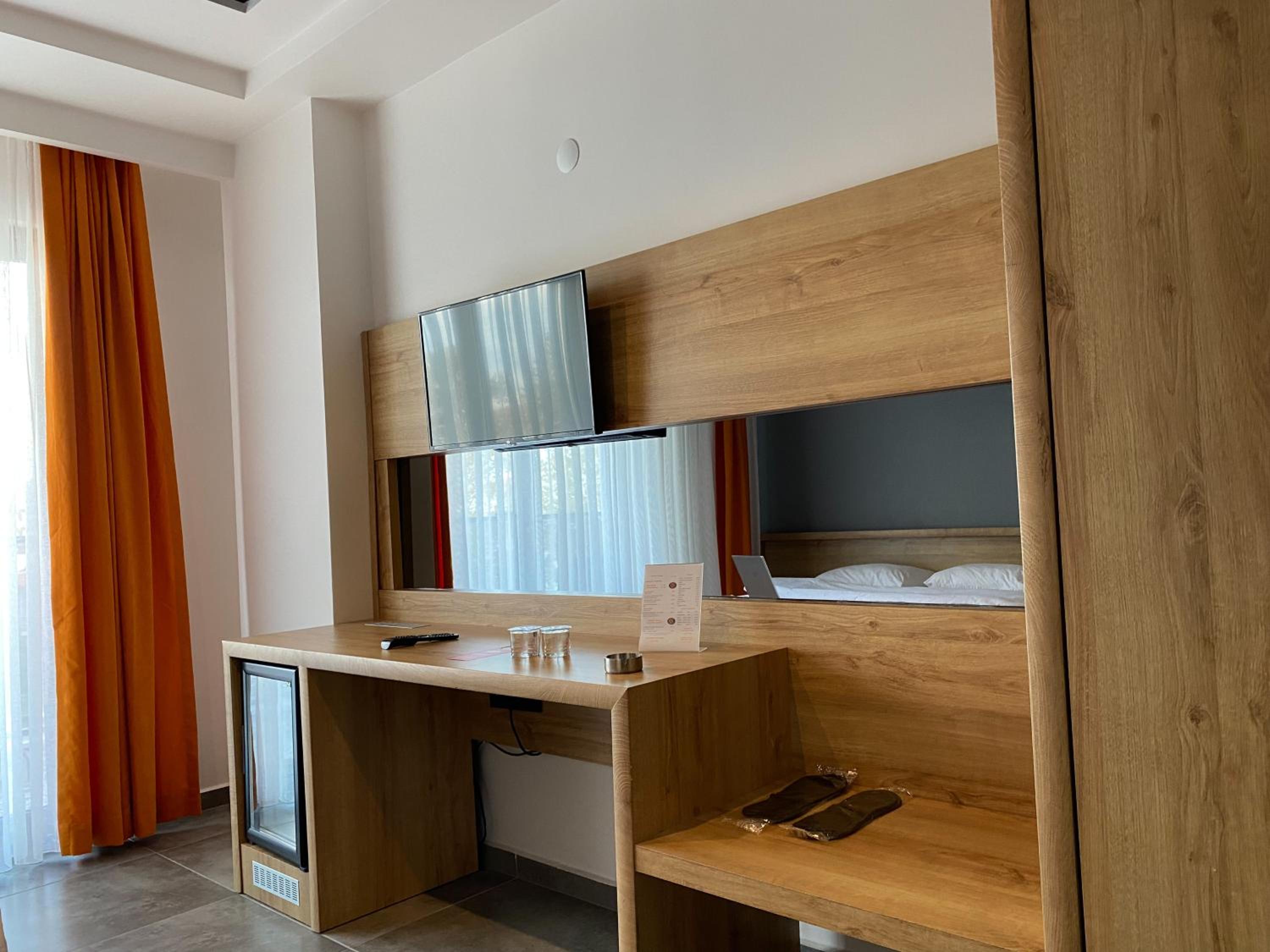 MOPE Hotel
