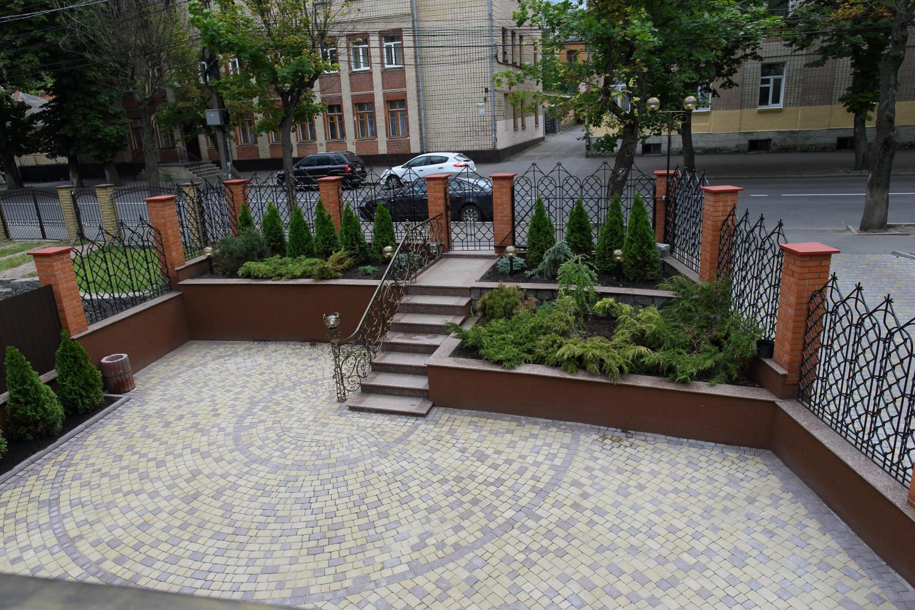 Photo 6