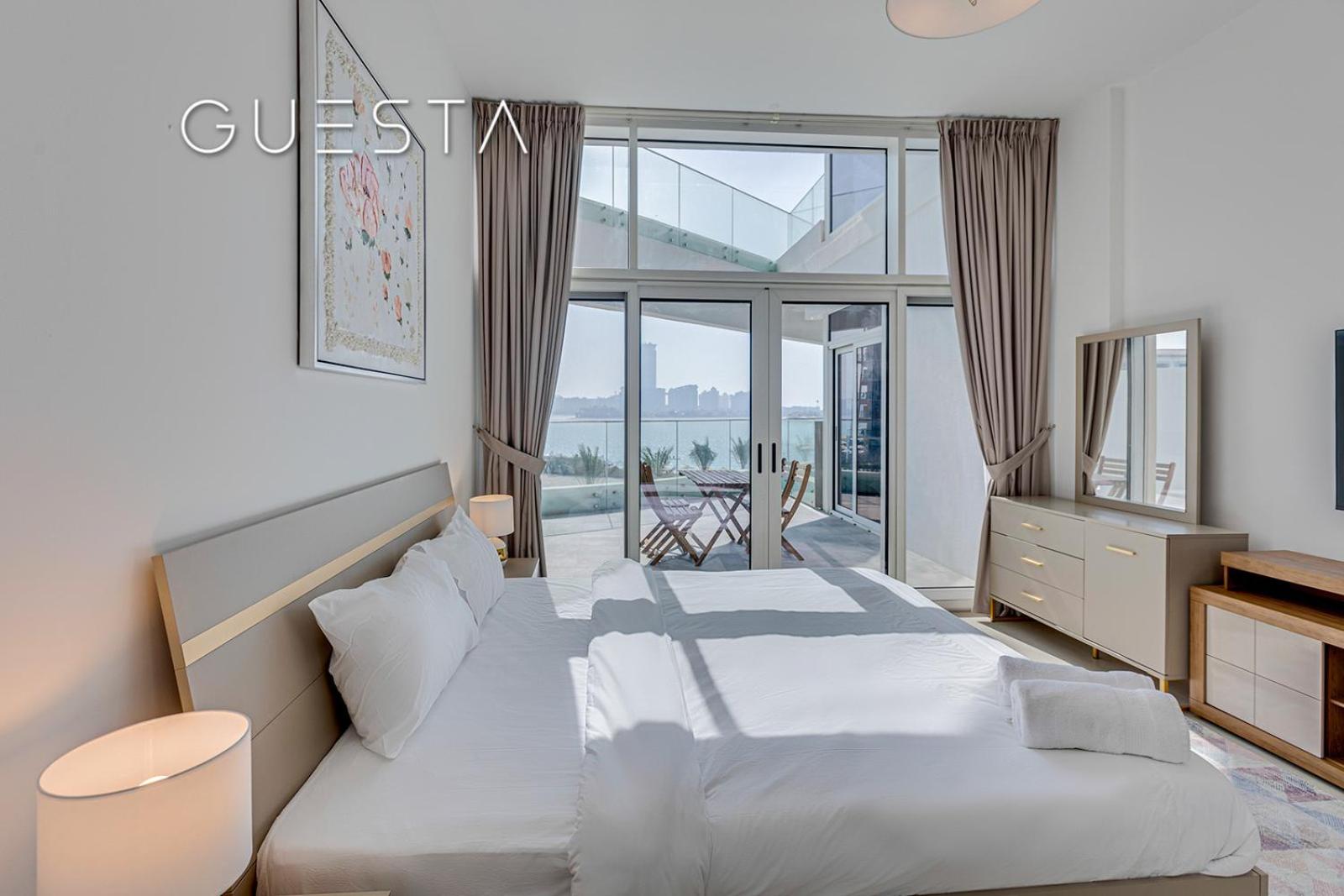 Azizi Mina The Palm, Free beach and pool access