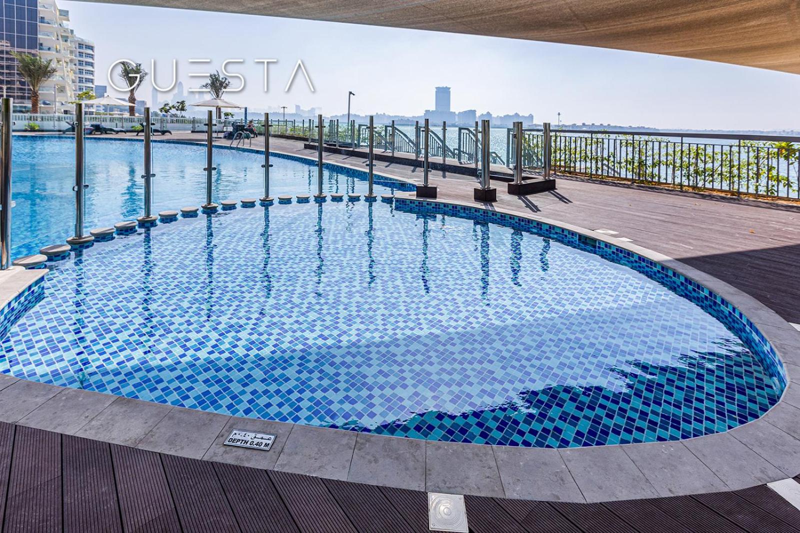 Azizi Mina The Palm, Free beach and pool access