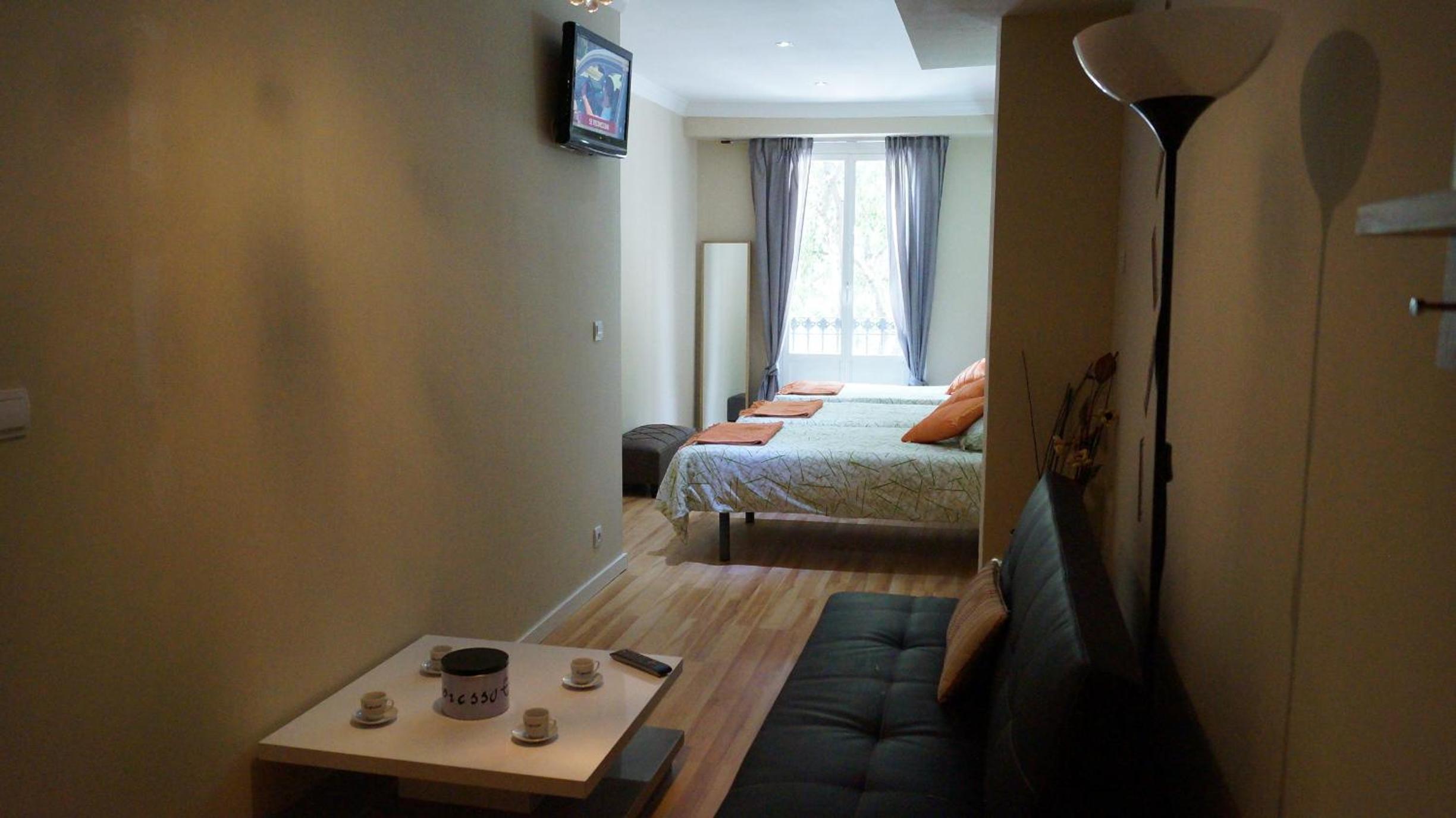 hotel room