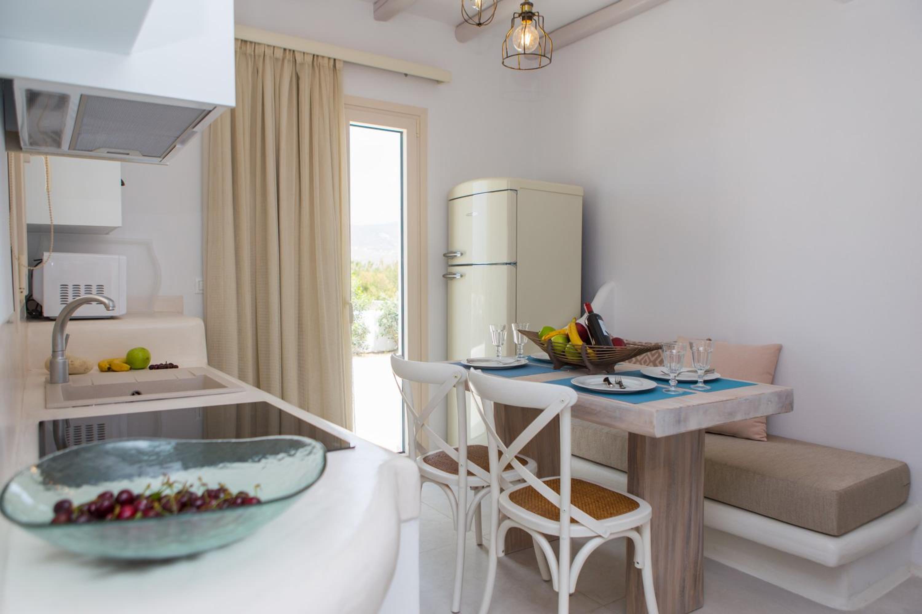 Naxian Lounge Villas