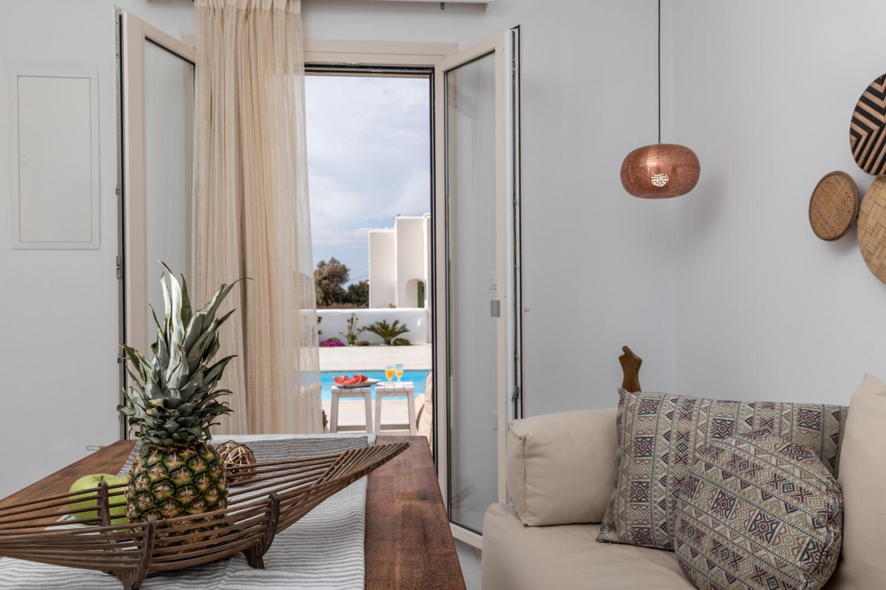 Naxian Lounge Villas