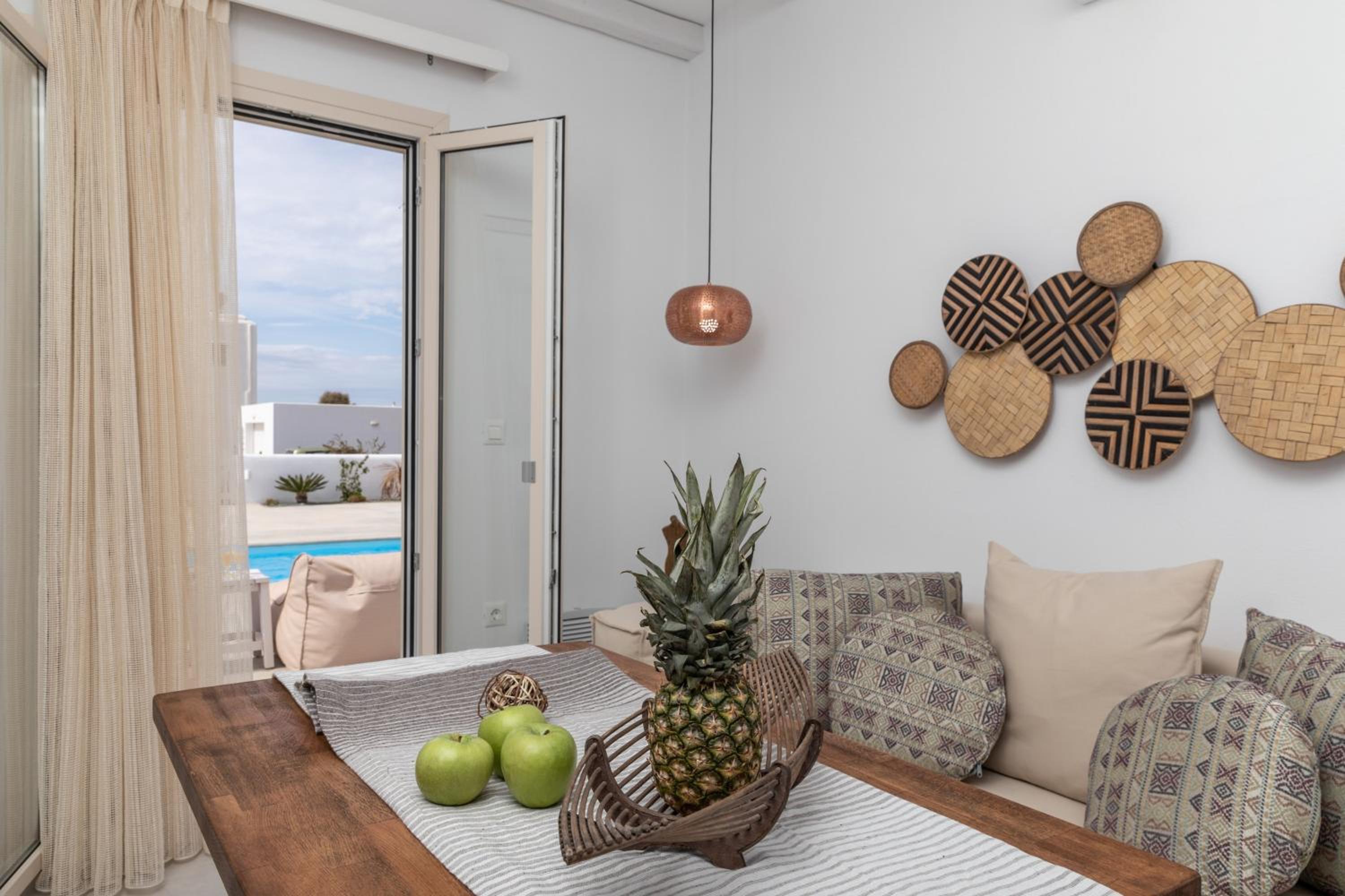 Naxian Lounge Villas