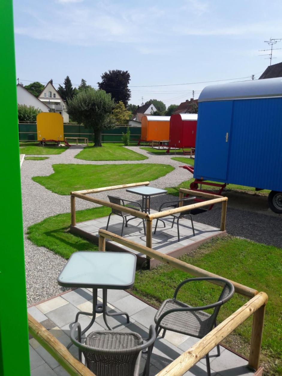 "Nesthocker" Café-Snackbar-Pension-Bauwagencamp view 2