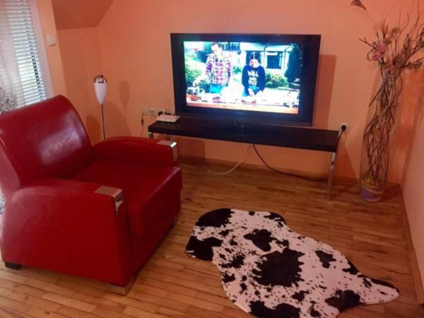 Venis House