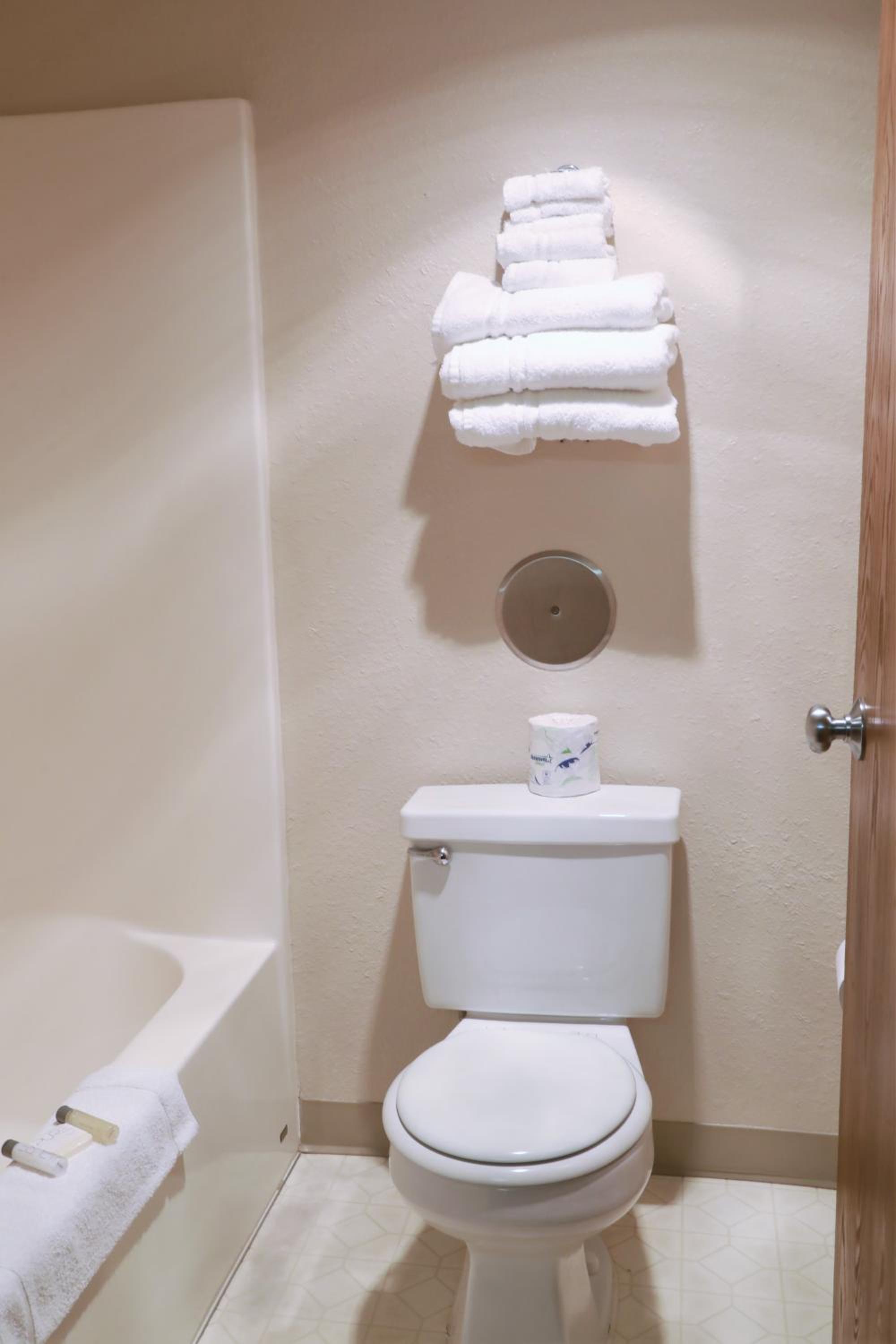 Heritage Inn view 3