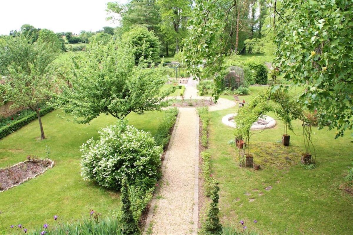 Le Clos Du Gue view 4