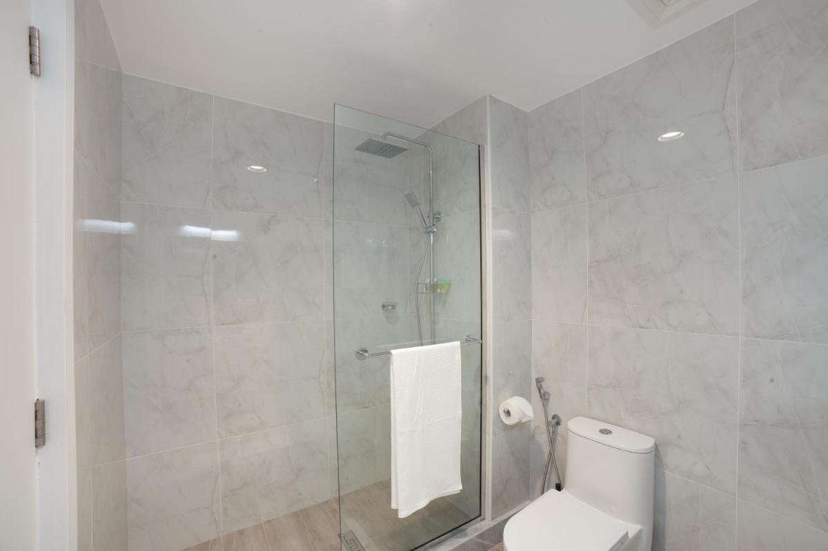 LUXE Studio Near Discovery Gardens Metro Station